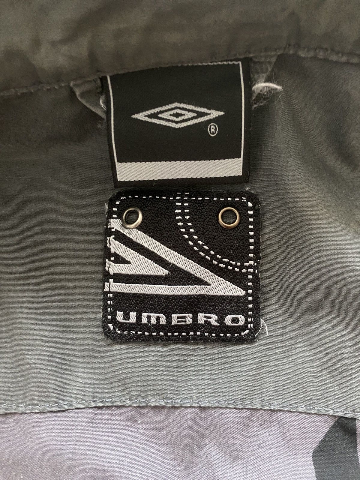 Umbro × Vintage Umbro Vintage Coach Jacket Football Archive Size US L / EU 52-54 / 3 - 5 Thumbnail