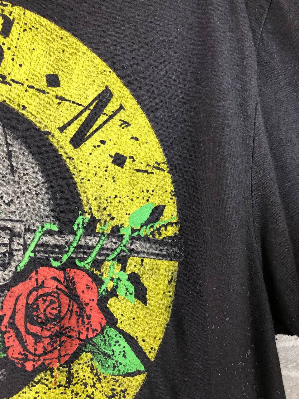 Band Tees × Guns N' Roses × Vintage Vintage Mens Guns N Roses Tee T-Shirt Big Logo Size US XL / EU 56 / 4 - 4 Thumbnail