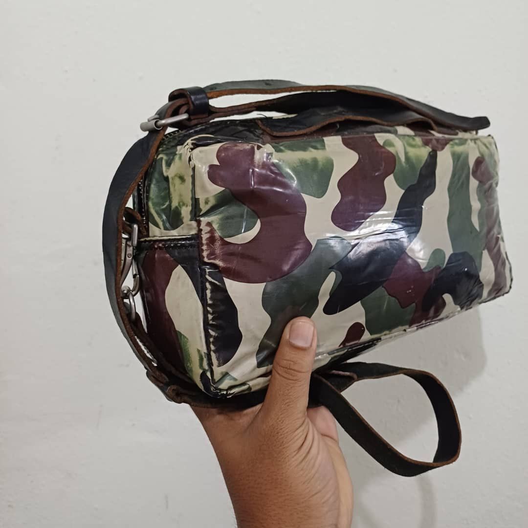 Comme des Garcons × Vintage Vintage Comme Des Garcons Camo Sling Bag Size ONE SIZE - 3 Thumbnail