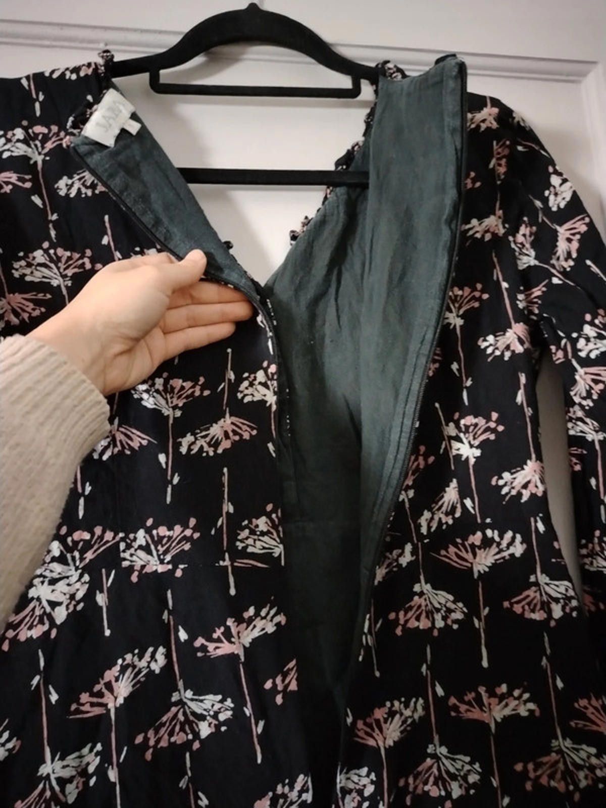 Japanese Brand Jaba black floral long sleeve dress ruffle neck Size S / US 4 / IT 40 - 11 Thumbnail