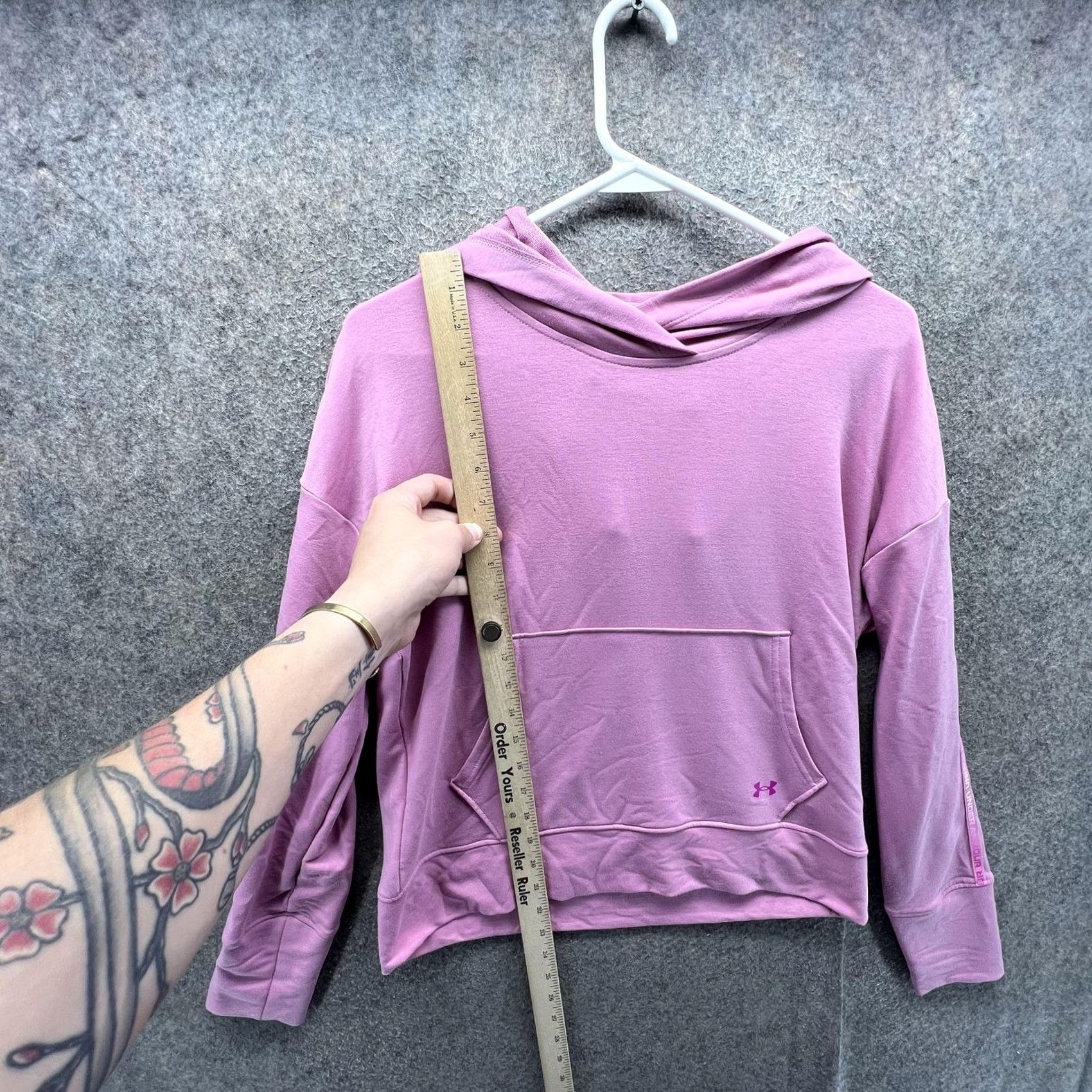 Under Armour VINTAGE Under Armour Hoodie Womens XS Pink Relaxed Fit Pullover Knit Kangaroo Pocket Size XS / US 0-2 / IT 36-38 - 5 Thumbnail