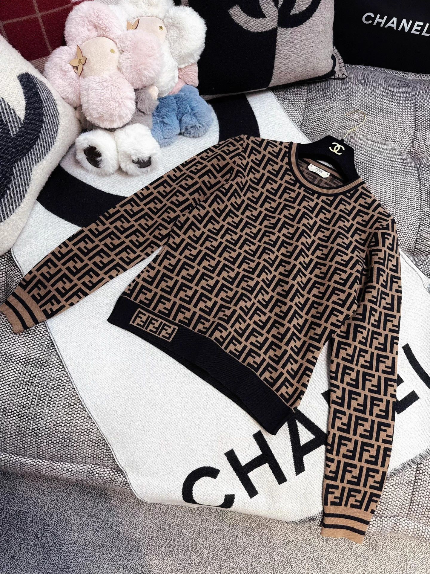 Fendi Fendi Brown FF Monogram Knit Top Size 40 Size M / US 6-8 / IT 42-44 - 9 Thumbnail
