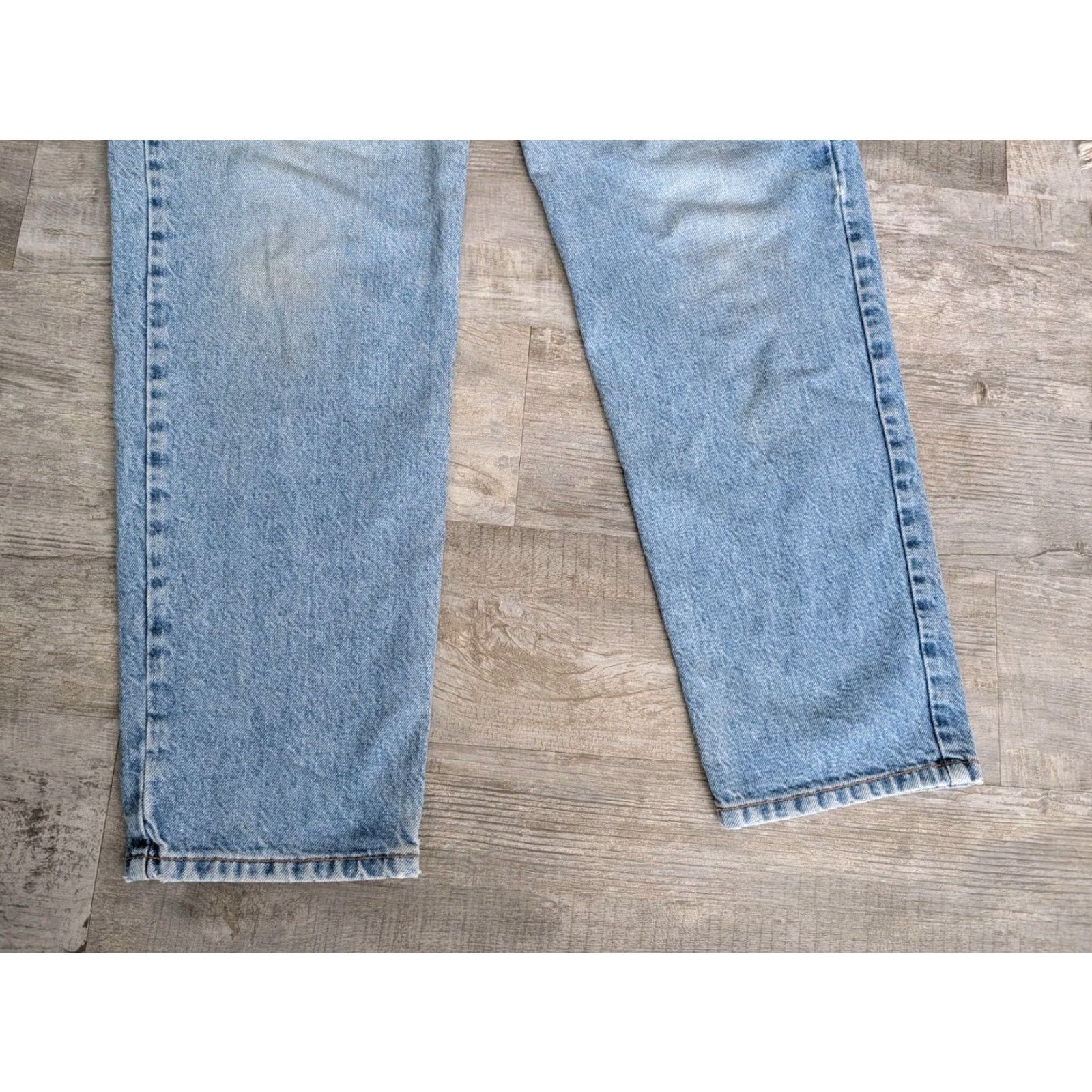 Lucky Brand VINTAGE Lucky Brand Dungarees Jeans Mens 31x34 USA Made 91 Light Wash Denim Relaxed Tapered 5-Pocket Size US 31 - 3 Thumbnail