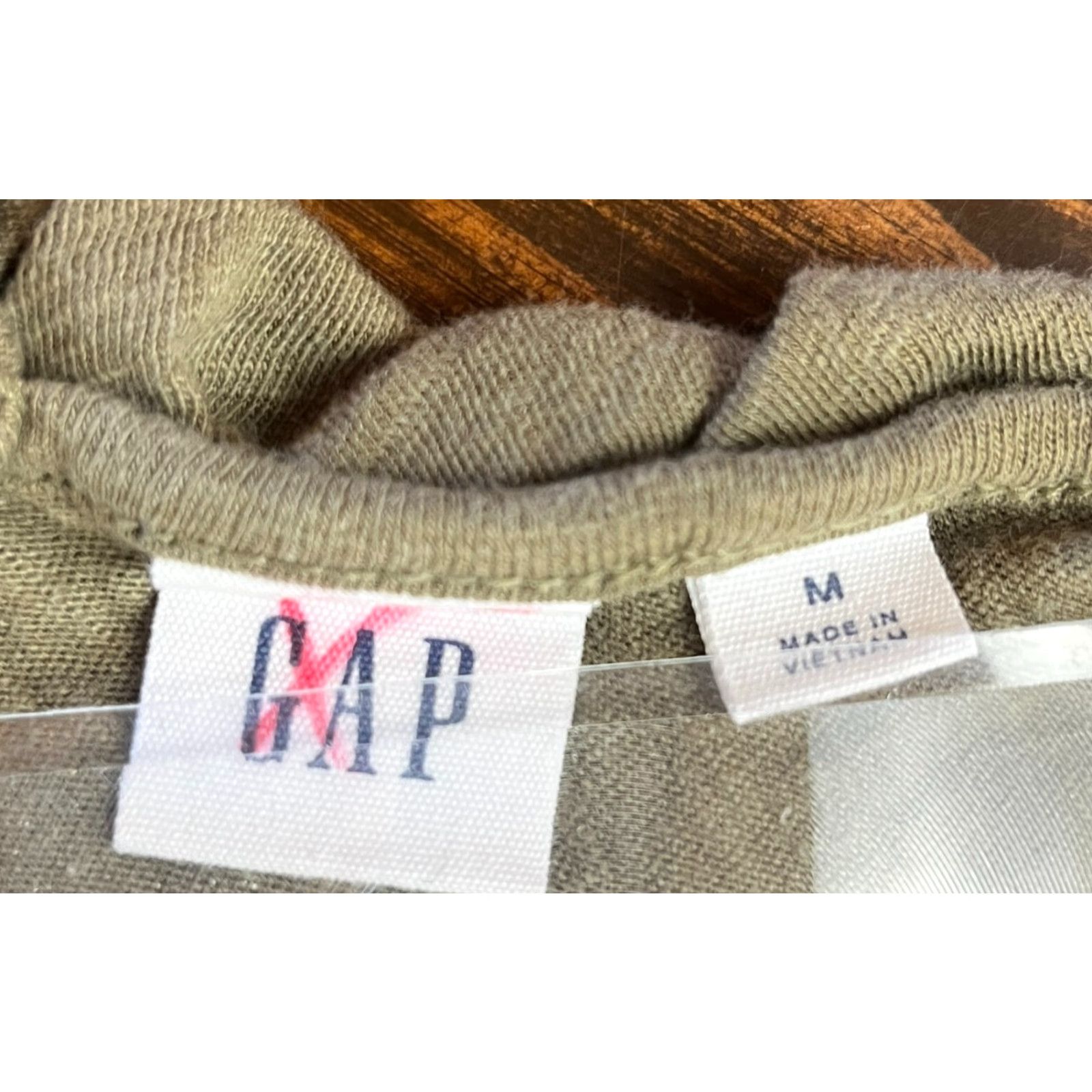 Gap Gap Tank Top Women's Medium Green Sleeveless Ruffled Neckline Tank Casual Modern Size M / US 6-8 / IT 42-44 - 5 Thumbnail