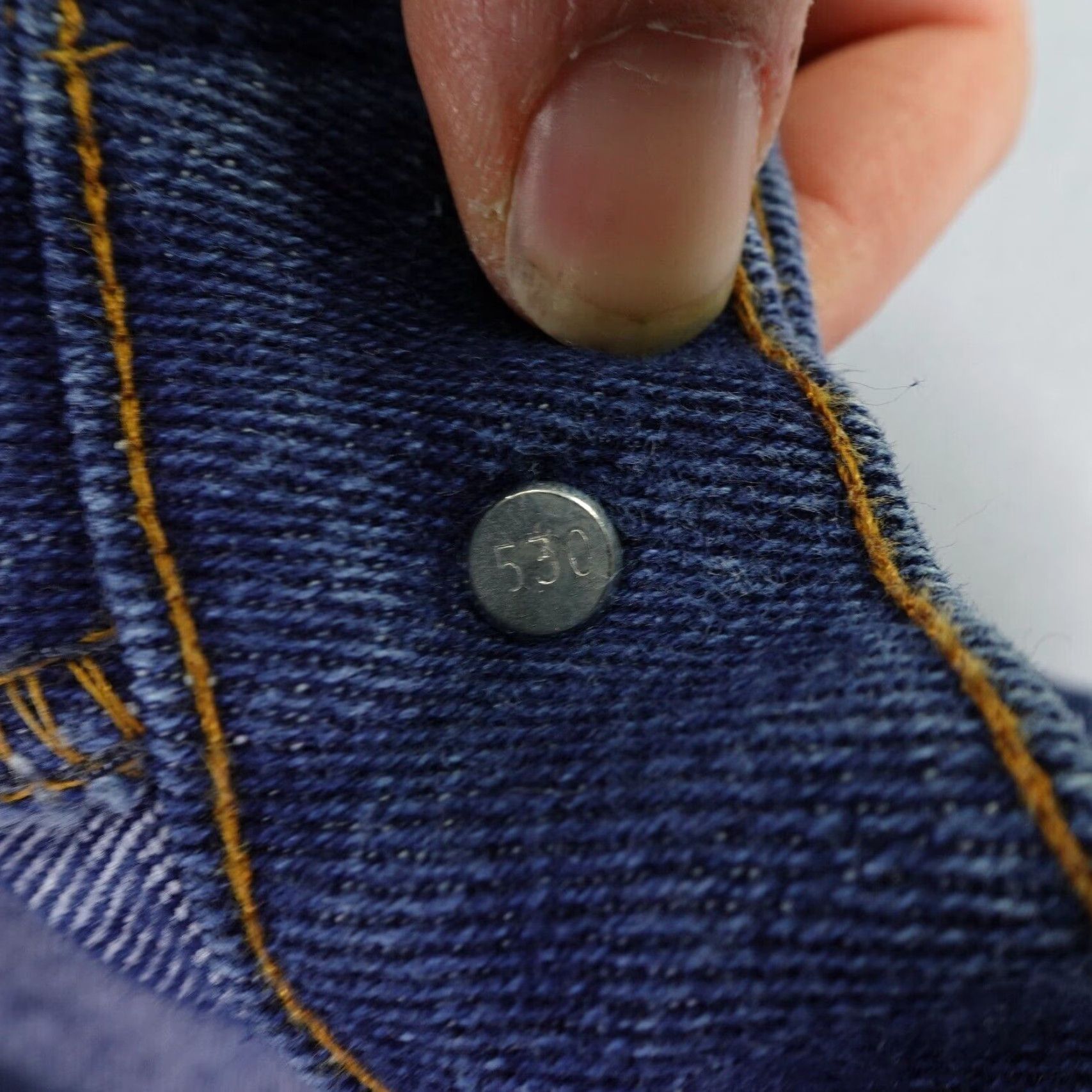Levi's VINTAGE Levi's Jeans Mens 38x31 Blue Denim Bootcut Dark Wash 80s Pants Jeans Mens Bootcut 1980s Levi's Blue Denim Jeans Size US 35 - 6 Thumbnail