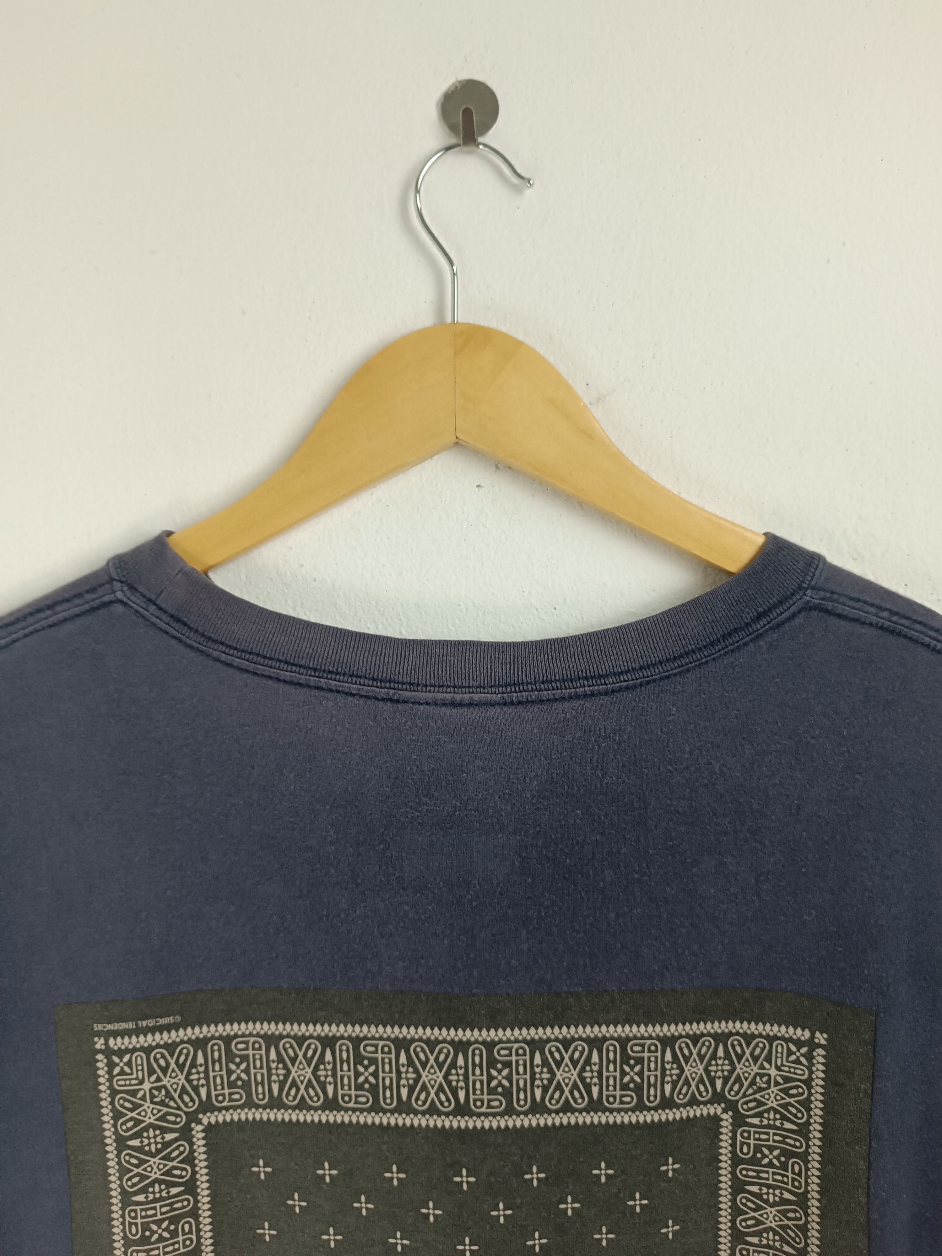 Band Tees VINTAGE FADED XLARGE X SUICIDAL TENDENCIES BANDANA VERY RARE Size US L / EU 52-54 / 3 - 15 Thumbnail