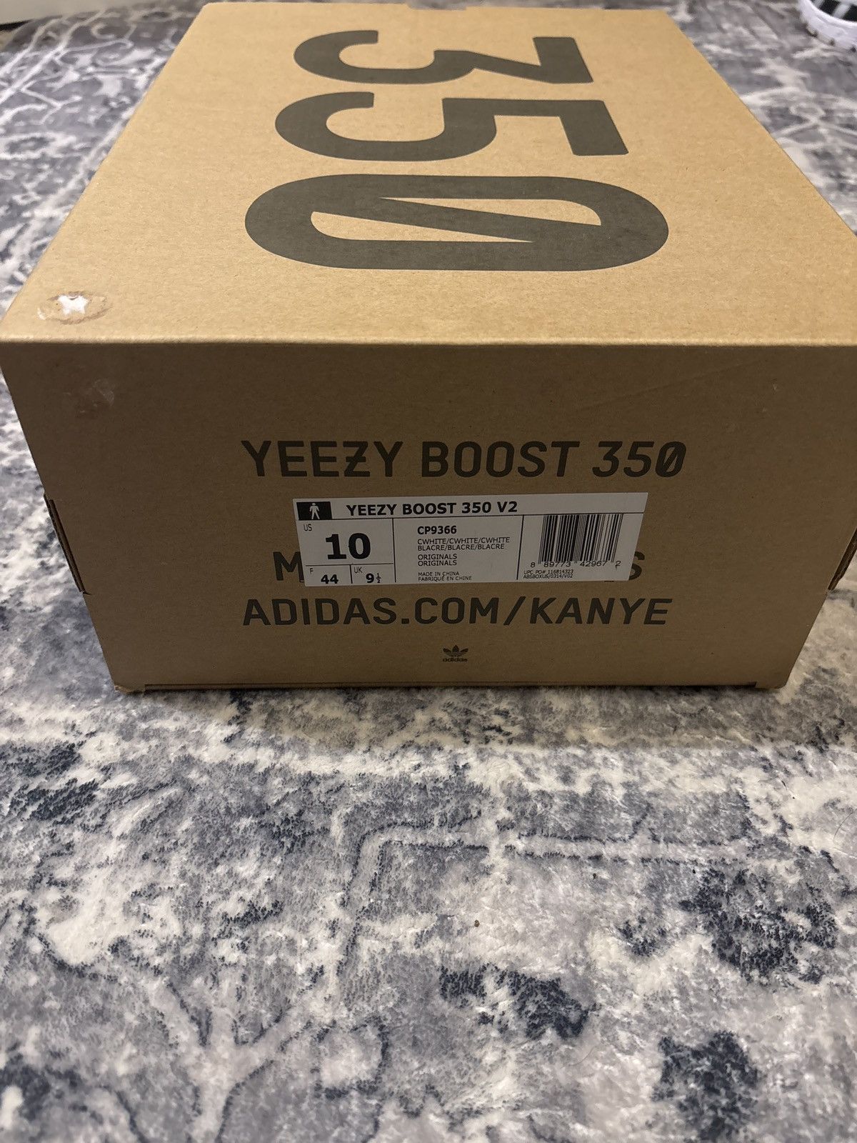 Yeezy Yeezy 350 V2 Cream Size US 10 / EU 43 - 8 Thumbnail