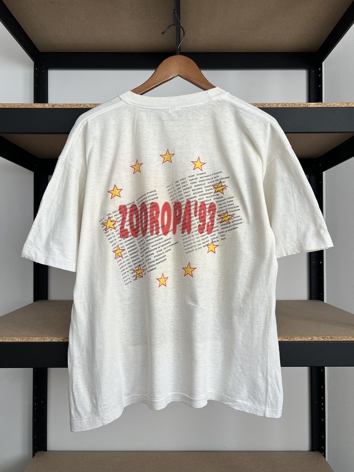 Band Tees Vintage 1993 U2 Zooropa Tour Zoo TV Outside Broadcast Tshirt Size US XL / EU 56 / 4 - 2 Thumbnail