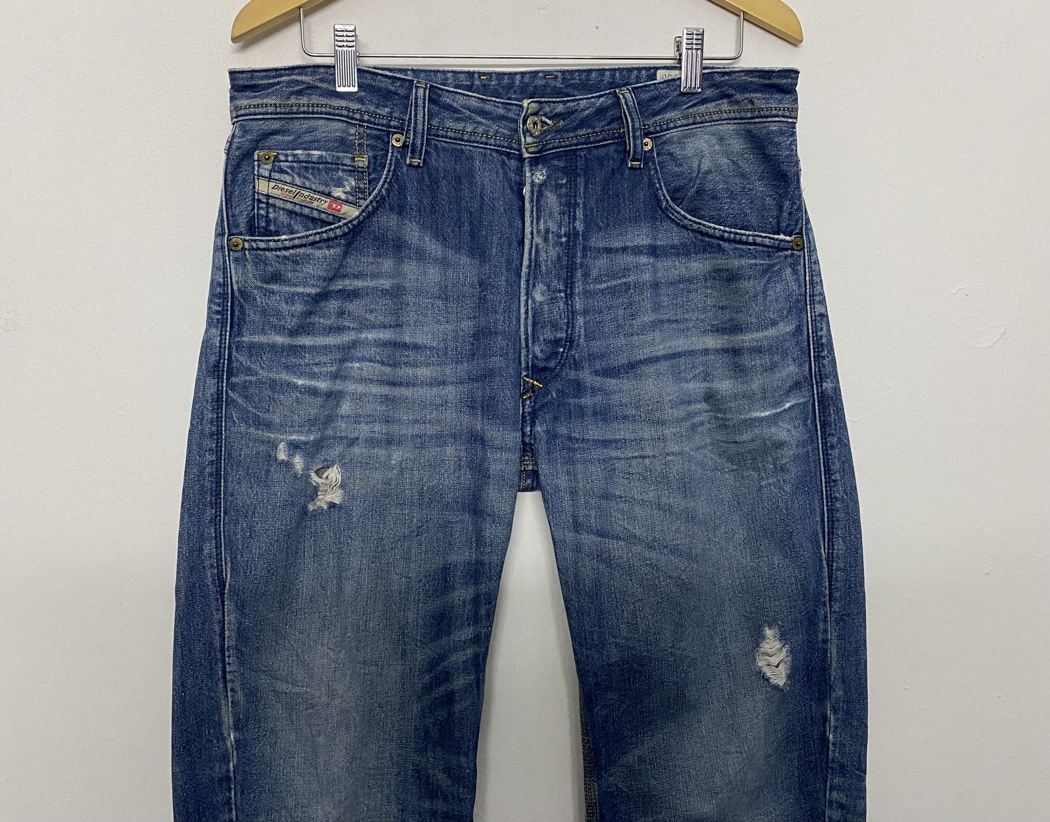 Diesel DIESEL BRAVEFORT 0801M Comfort Carrot Distressed Jeans Size US 34 / EU 50 - 3 Thumbnail
