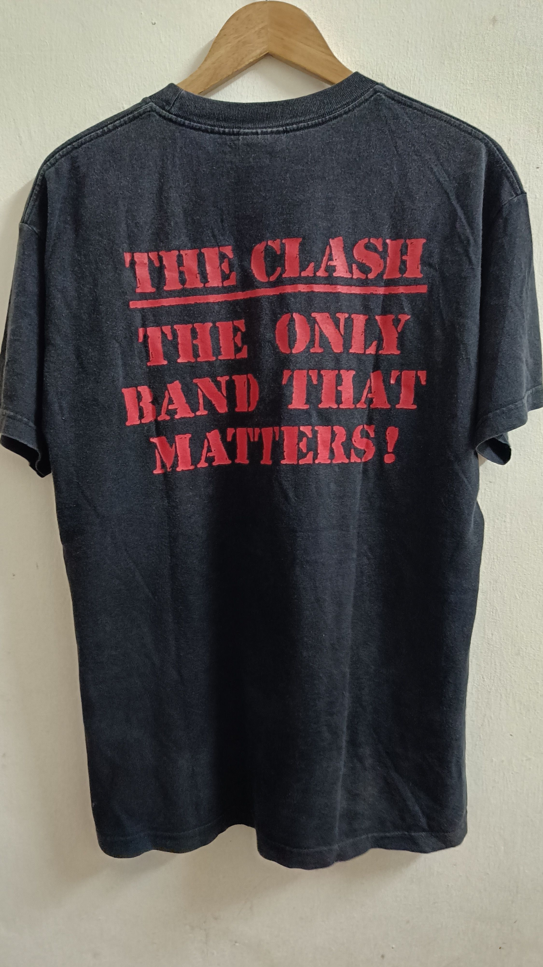 Band Tees 🔥🔥 Rare Vintage Band The Clash Punk Tour Tee Size US L / EU 52-54 / 3 - 2 Thumbnail