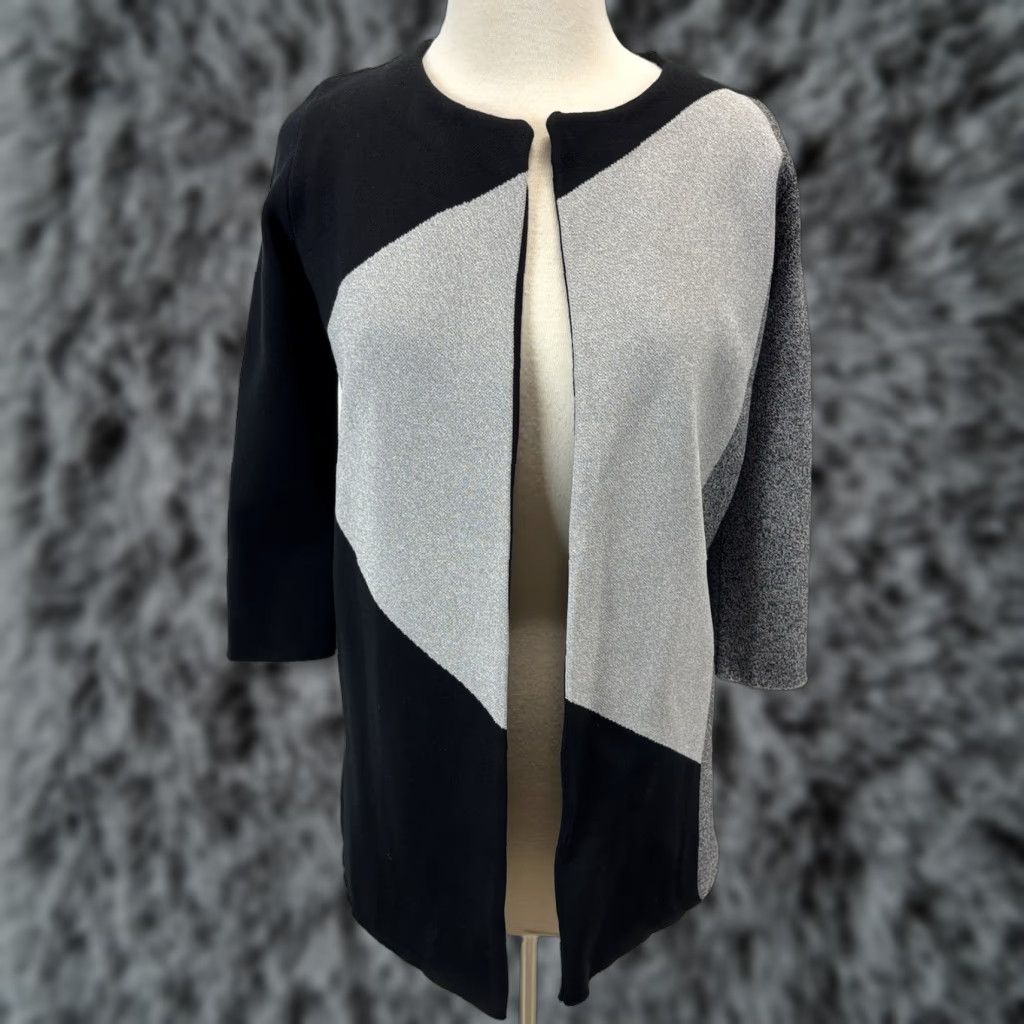 Ann Taylor Ann Taylor Colorblock Cardigan Sweater Women Petite PXS Black Grey Knit Midlength Size XS / US 0-2 / IT 36-38 - 1 Thumbnail