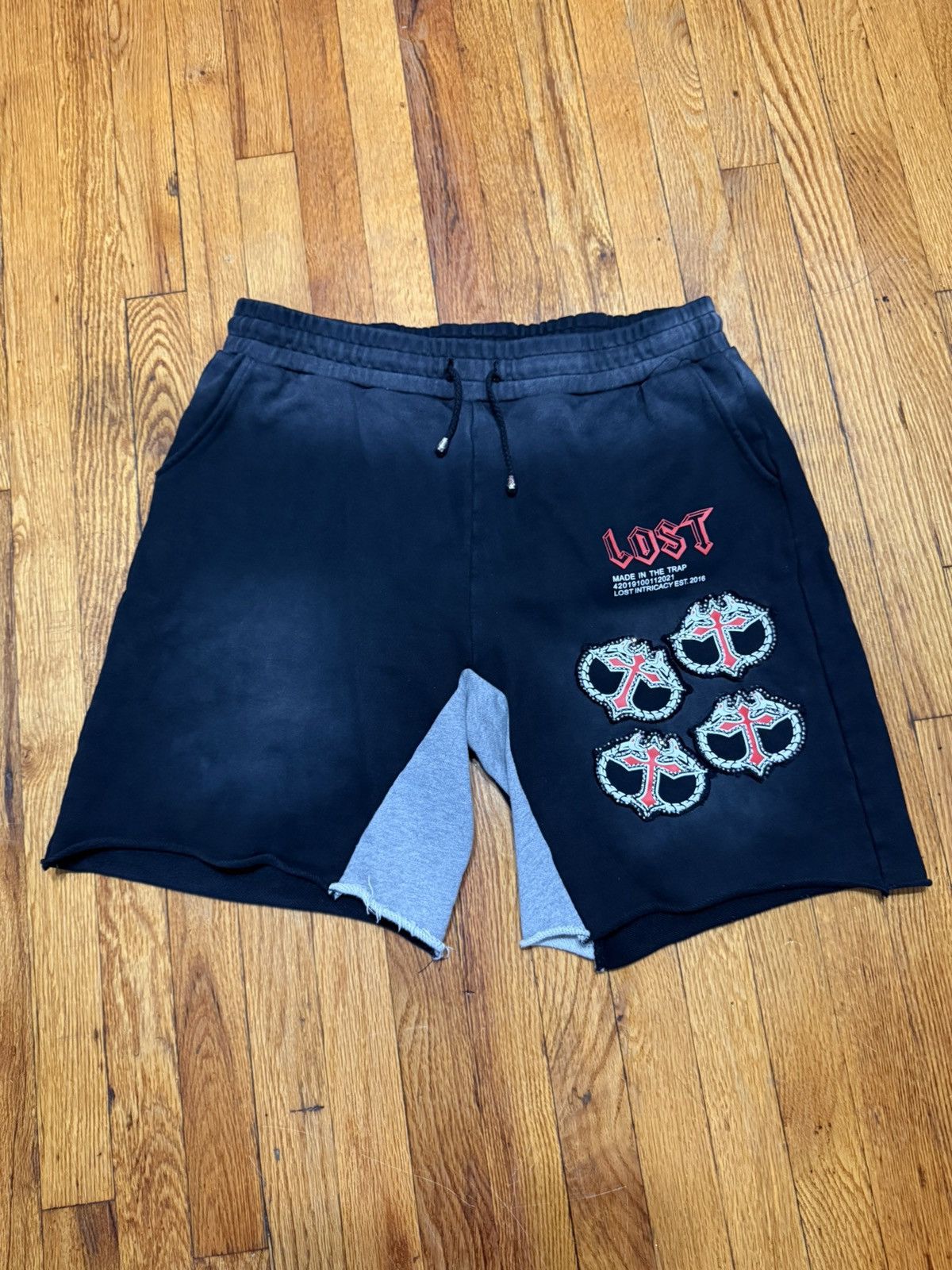 LOST INTRICACY LOST INTRICACY SHORTS SIZE XXL Size US 38 / EU 54 - 1 Thumbnail