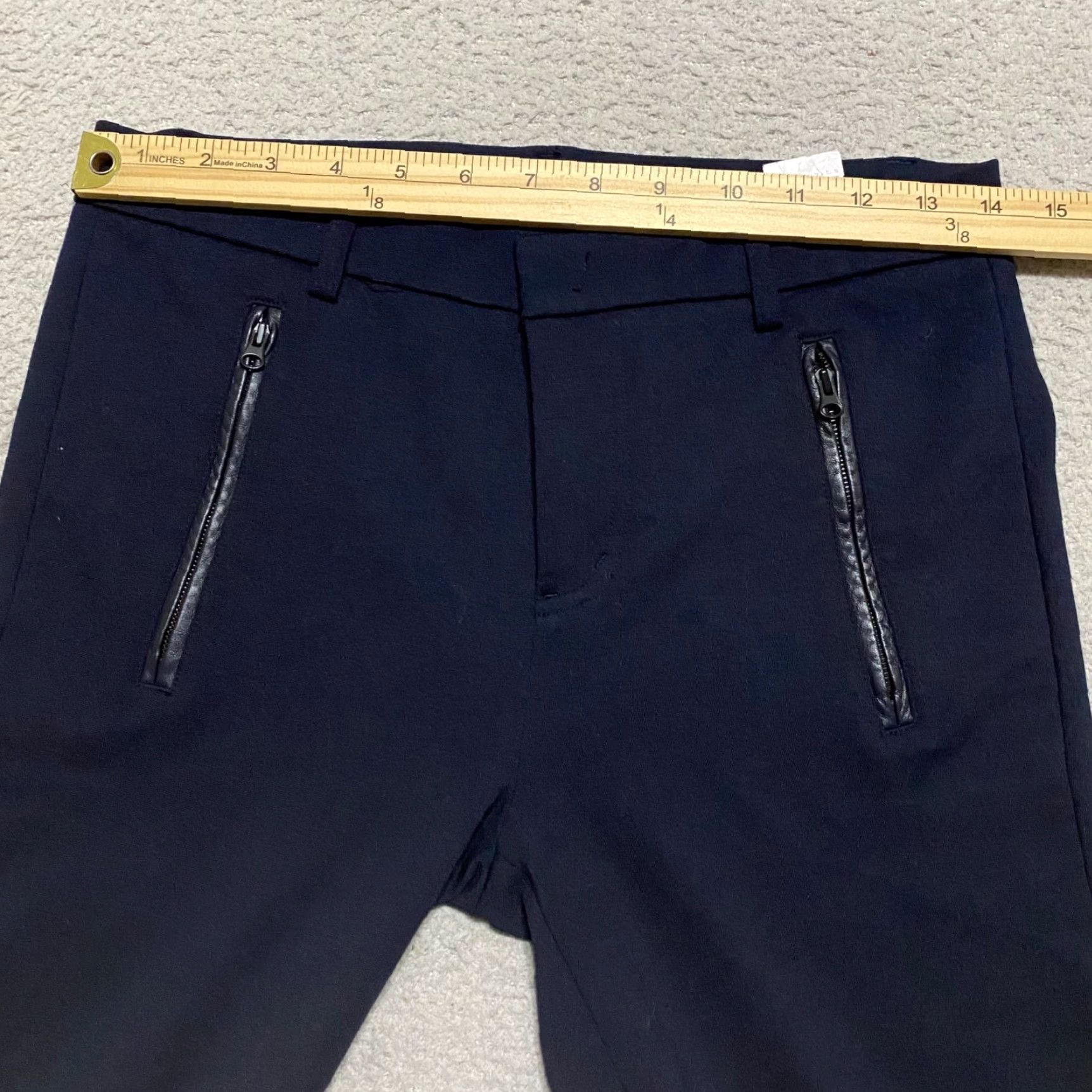 Vince Vince Pants Women's 6 Navy Blue Skinny Zip Pockets Faux Leather Trim Dress Pants Size 28" / US 6 / IT 42 - 7 Thumbnail