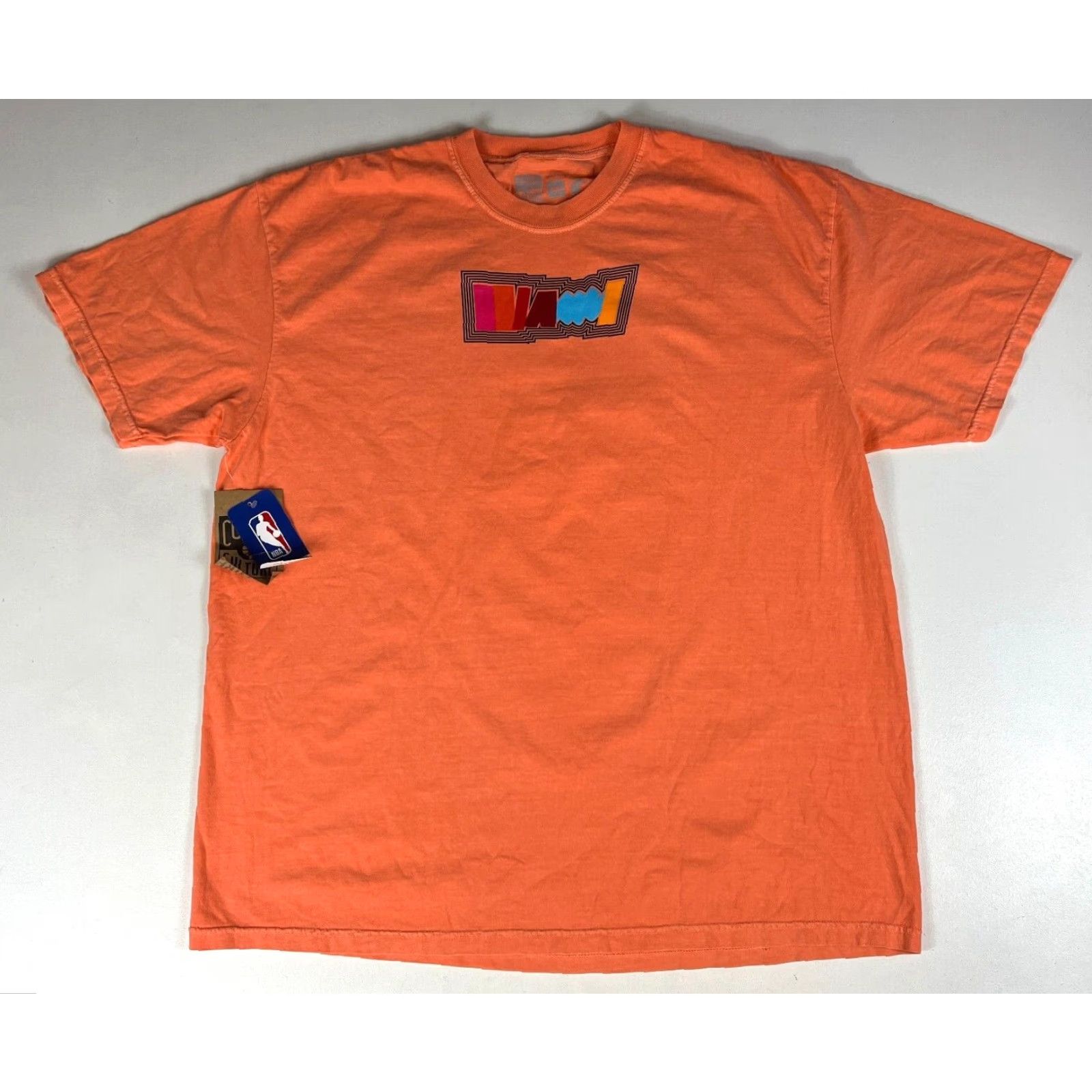 Vintage VINTAGE Court Culture Unisex T-Shirt Miami Heat Mashup Ball Tee 2XL Malon NWT Size US XXL / EU 58 / 5 - 2 Thumbnail