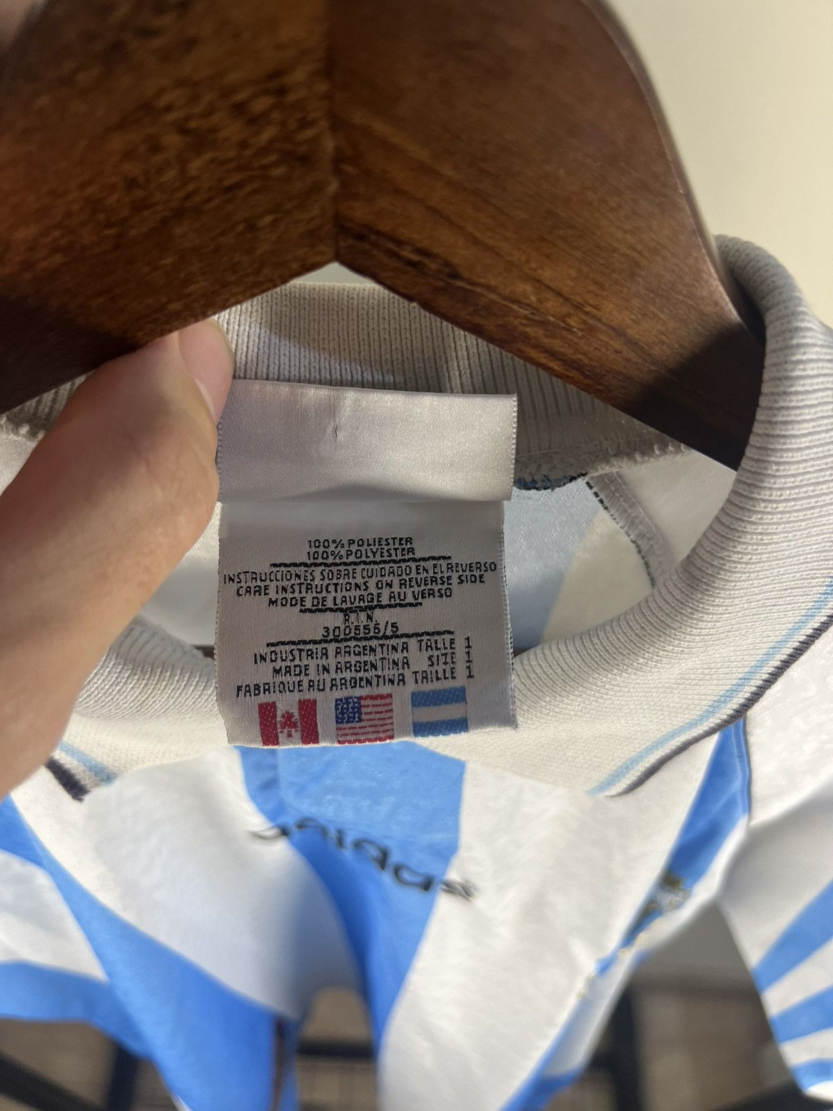 Adidas 1995/96 ARGENTINA HOME SHIRT ADIDAS Size US XS / EU 42 / 0 - 6 Thumbnail