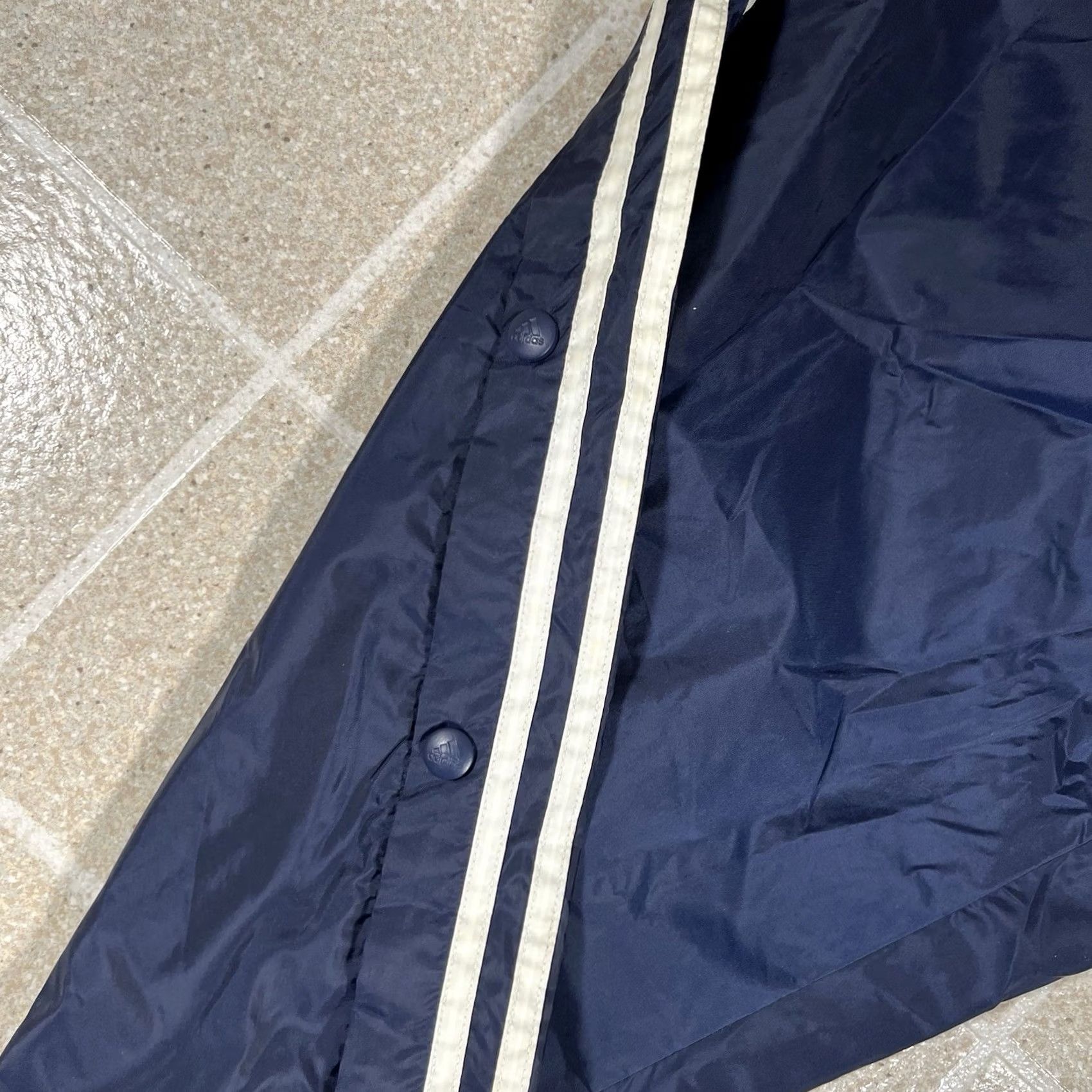 Adidas VINTAGE Adidas Windbreaker Track Pants Men's 2XL Warm-Up Blue Navy Lined Track Pants 2XL Mens Navy Blue Lined Wide Leg Snap Button 1990s 2000s Size US 39 - 3 Thumbnail