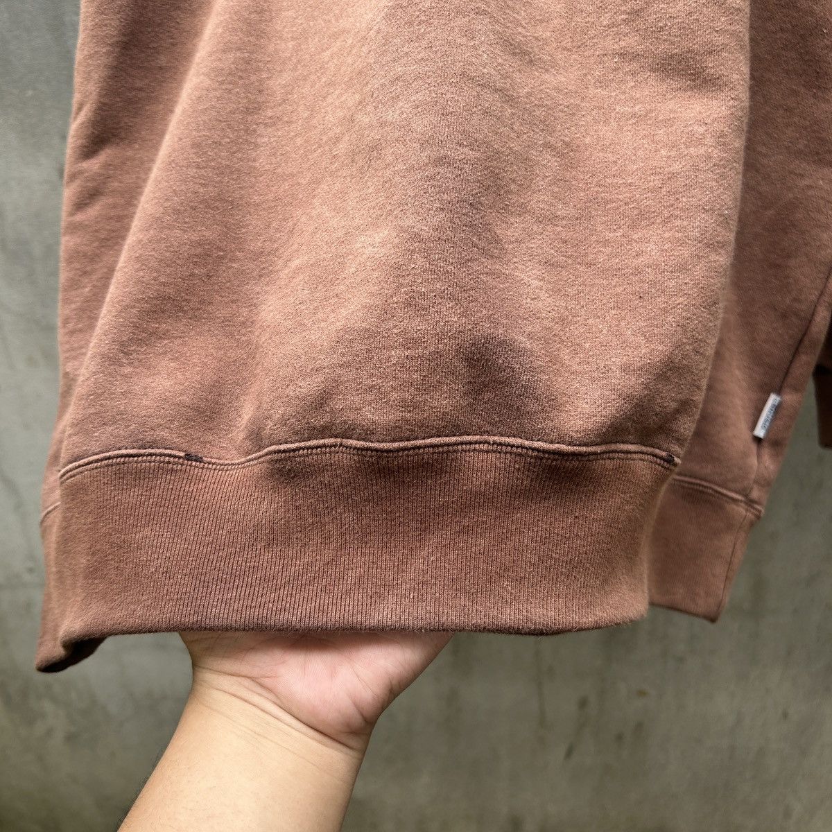 Russell Athletic × Vintage Vintage Thrashed Sun Faded Discus Athletic Brown 🍫 Size US L / EU 52-54 / 3 - 5 Thumbnail
