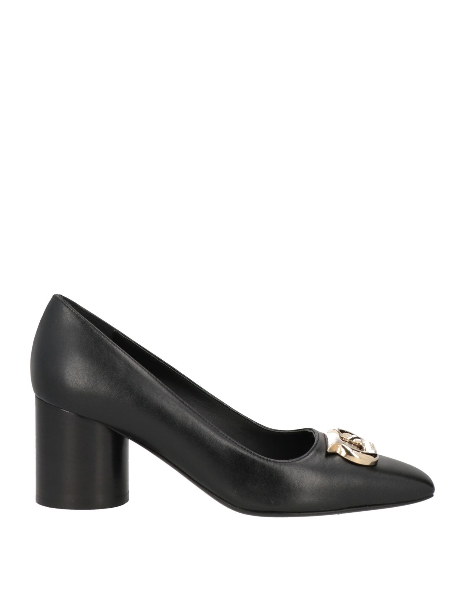 o1s1rm1224 Leather Pumps in Black