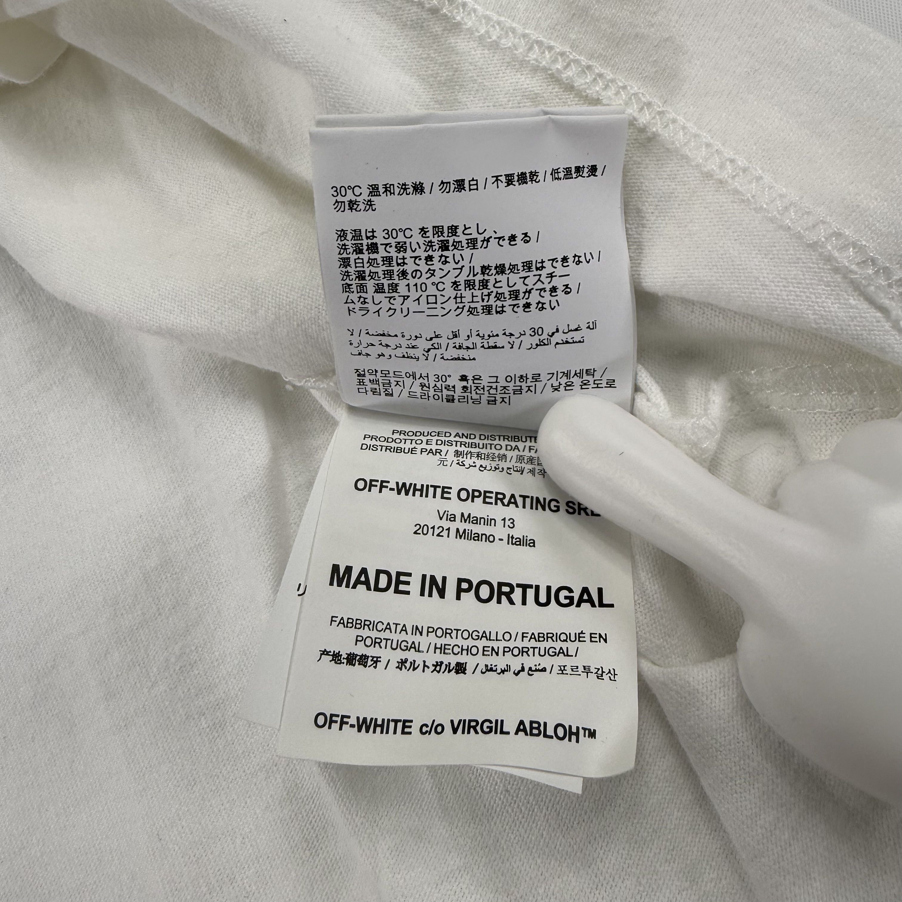 Off-White Off-White Cabin Baggage Long Sleeve T-Shirt White Mens XL Size US XL / EU 56 / 4 - 10 Thumbnail