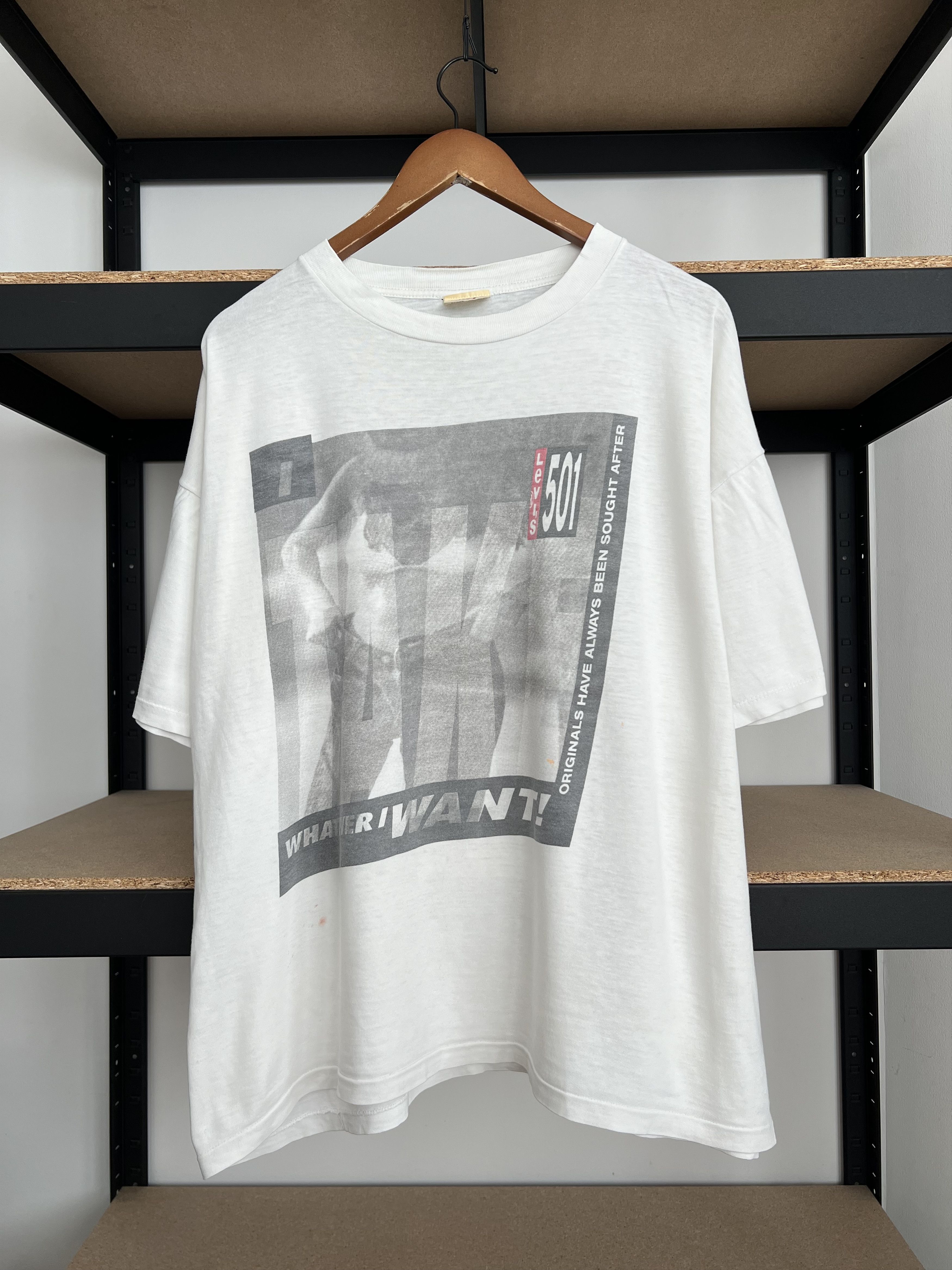 Levi's Vintage 90s Levis 501 Sexy Girl Promo White T-shirt Size US L / EU 52-54 / 3 - 1 Thumbnail