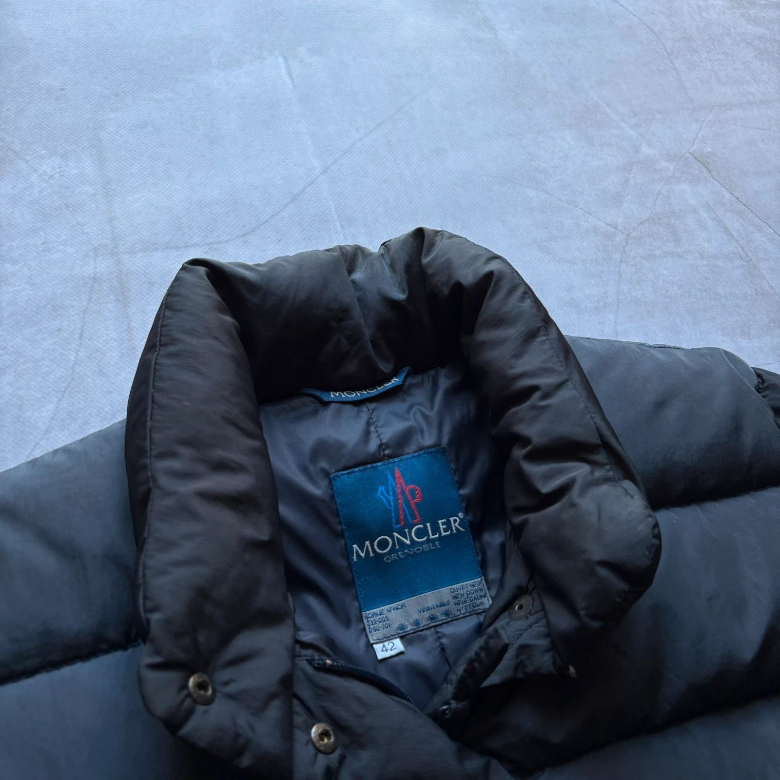 Moncler vintage 00s Moncler bomber down puffer jacket Grenoble Size US M / EU 48-50 / 2 - 2 Thumbnail