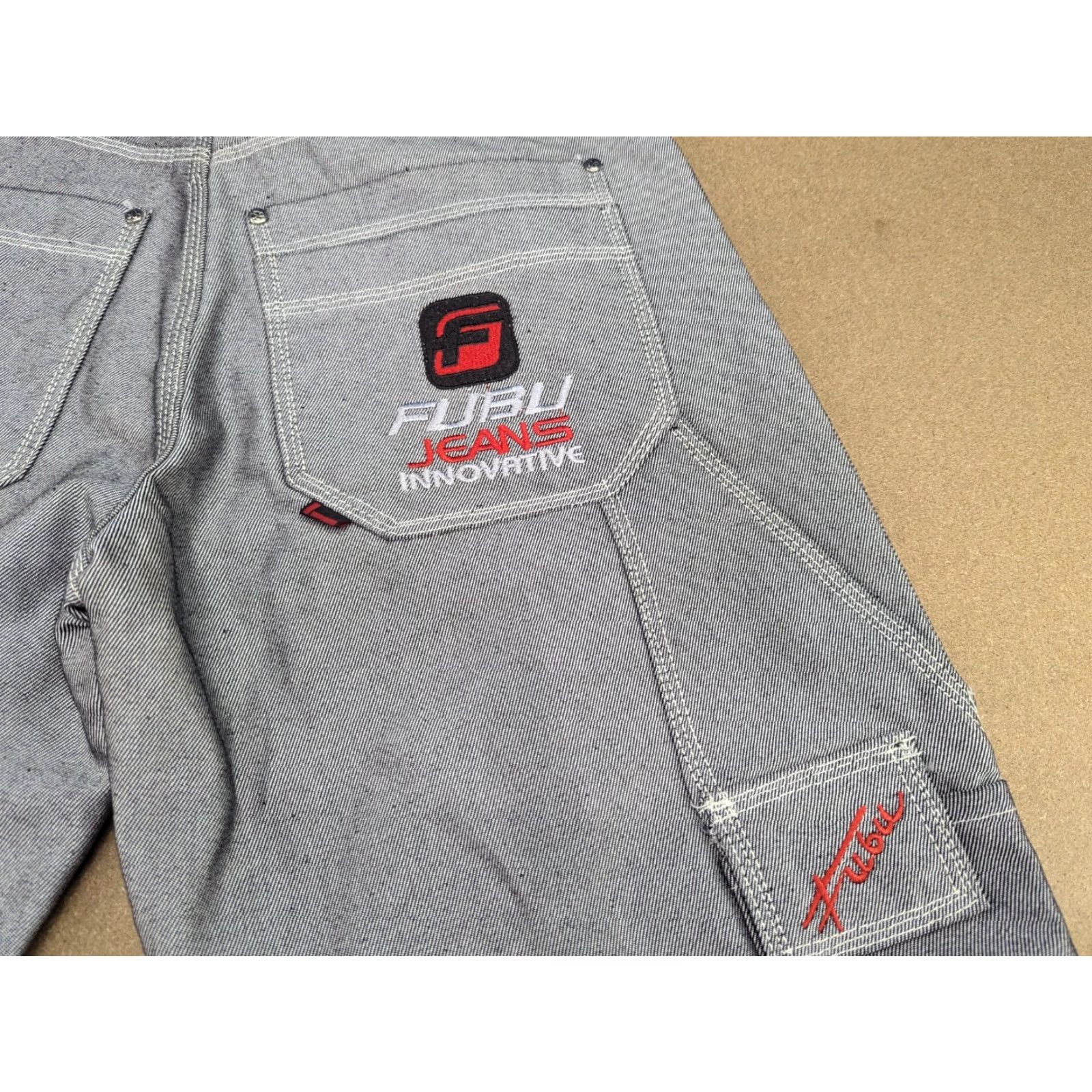 Fubu FUBU Jeans 90s Silver Gray Baggy Hip-Hop 30 Mens Regular Denim Cotton 31.5 Inseam 90s Theme Vintage Baggies Straight Baggy Style Size US 30 / EU 46 - 3 Thumbnail