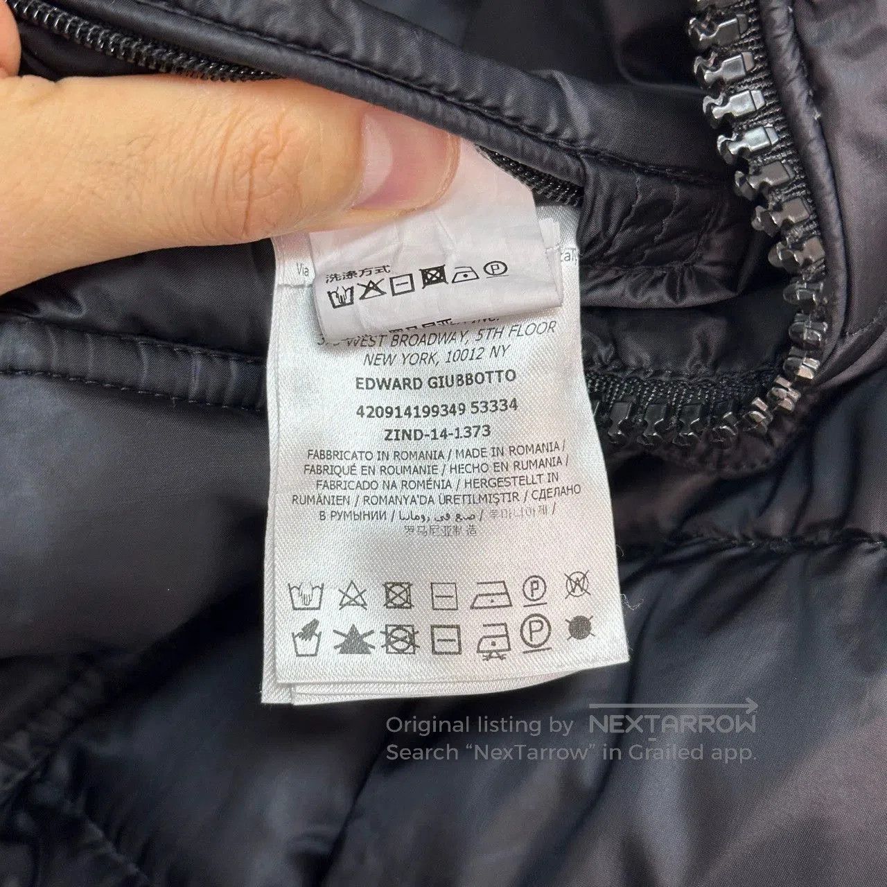 Moncler moncler zip. Size US M / EU 48-50 / 2 - 4 Thumbnail