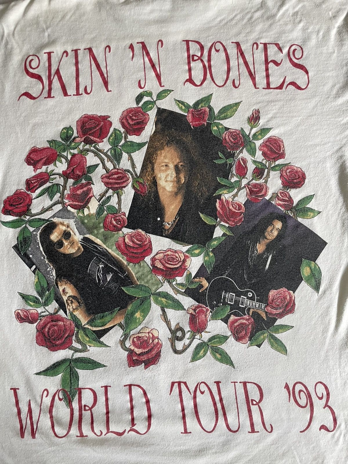 Vintage Vintage Guns N’ Roses 1993 Skin ‘N Bones World Tour T-Shirt Size US XL / EU 56 / 4 - 13 Thumbnail