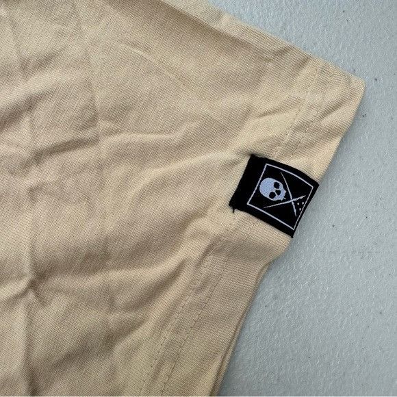 Designer SULLEN ART COLLECTIVE AARON HODGES CREAM T-SHIRT SZ 2XL XXL Size US XXL / EU 58 / 5 - 6 Thumbnail