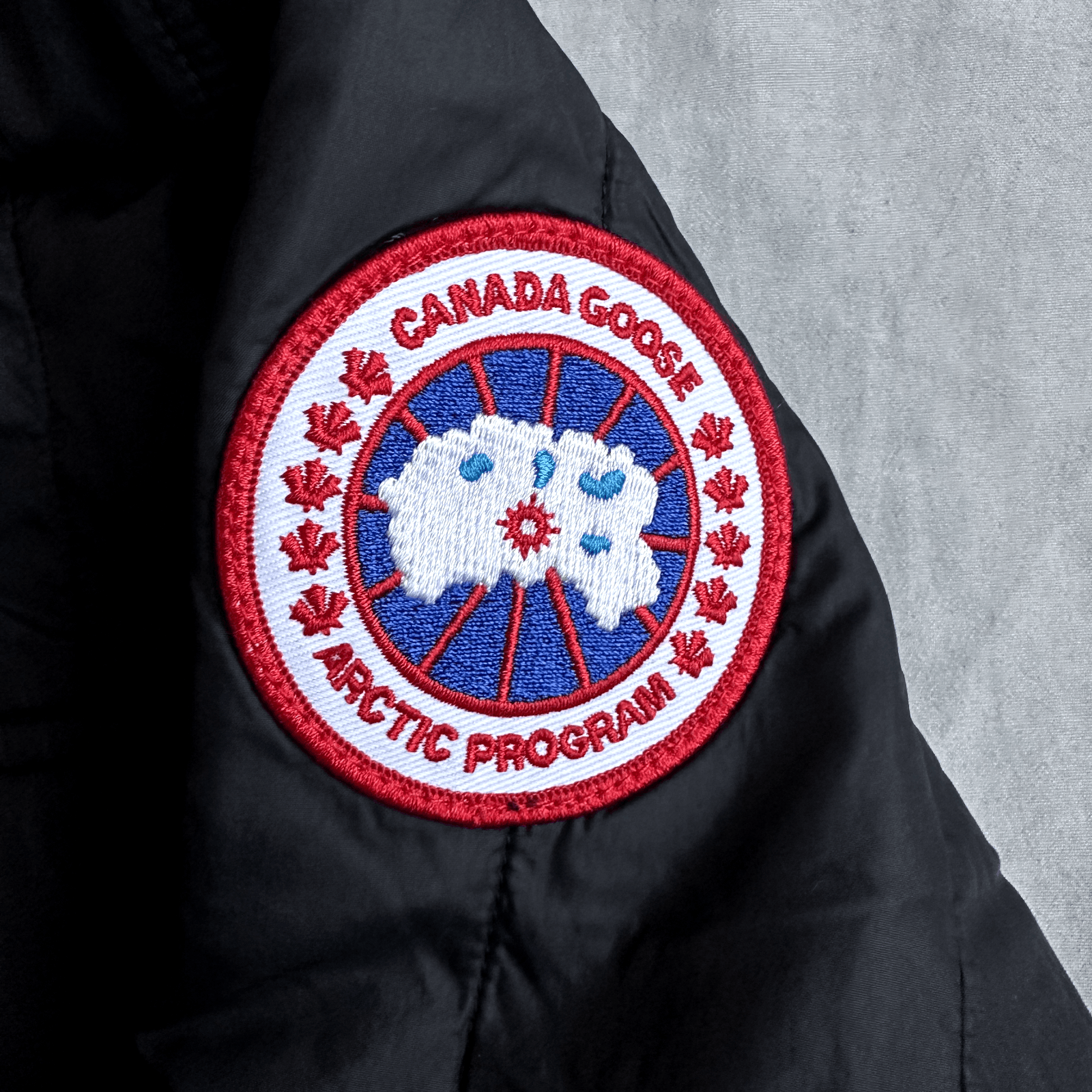 Canada Goose Canada Goose Black Carlyle Jacket With Classic Badge Size 2 Size US XXL / EU 58 / 5 - 2 Thumbnail