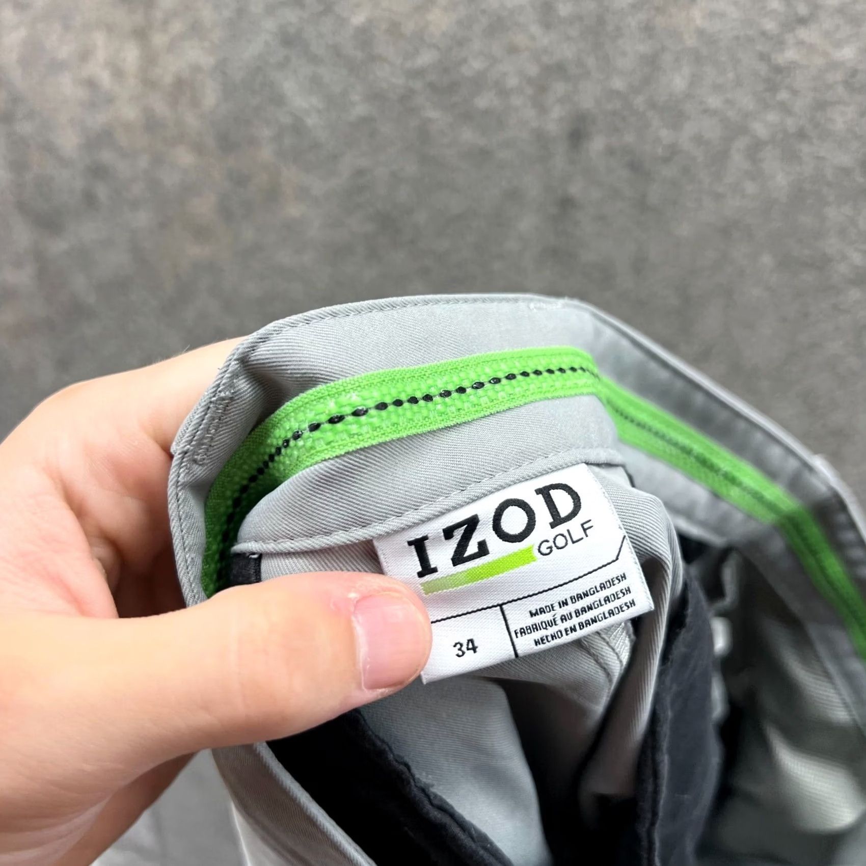 Izod VINTAGE IZOD Shorts Mens 34 Gray Chino Flat Front Golf Polyester Performance Casual Regular Modern Size US 34 / EU 50 - 4 Thumbnail