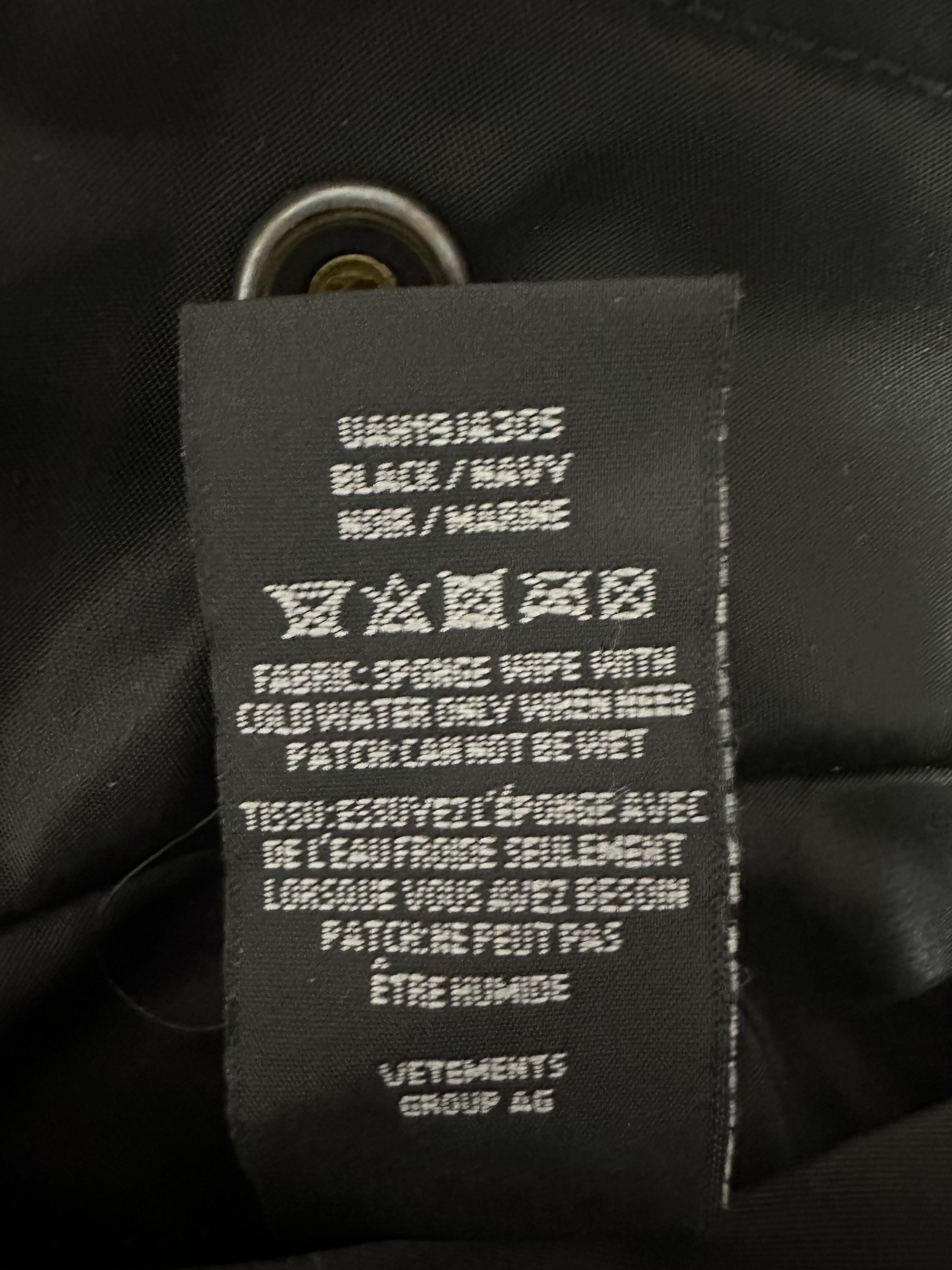 Vetements Vetements AW19 Racing Bomber Size US L / EU 52-54 / 3 - 13 Thumbnail
