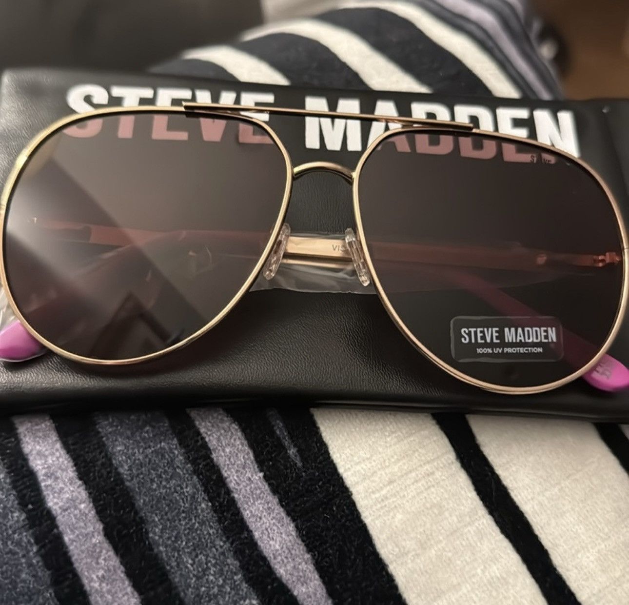 Steve Madden Steve Madden Aviator Pink & Gold Frame Sunglasses Size ONE SIZE - 9 Thumbnail