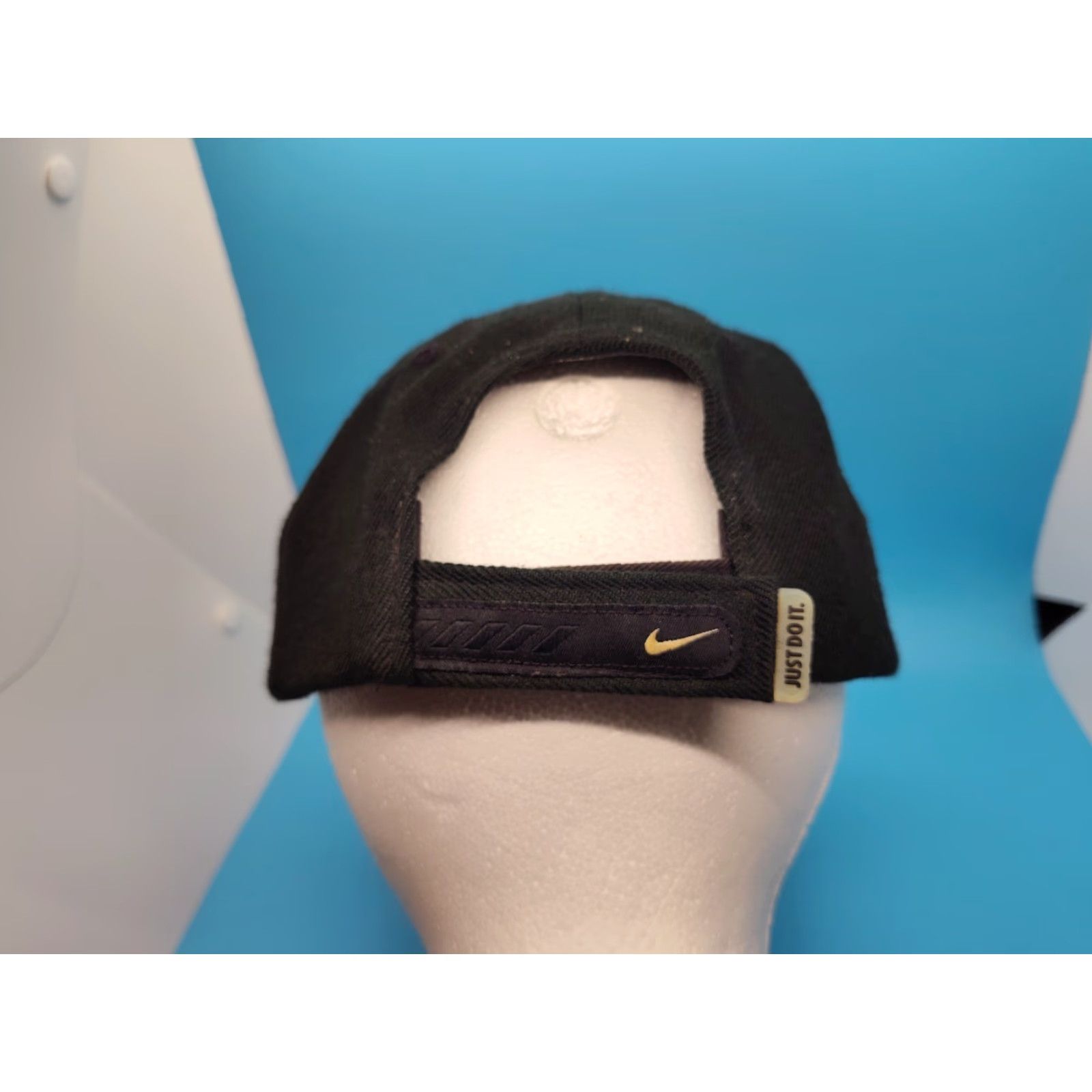 Nike VINTAGE Nike Hat Cap Adjust Baseball Black White Strap Back Wool Blend 2000s Retro Logo Mens Adjustable Size ONE SIZE - 6 Thumbnail
