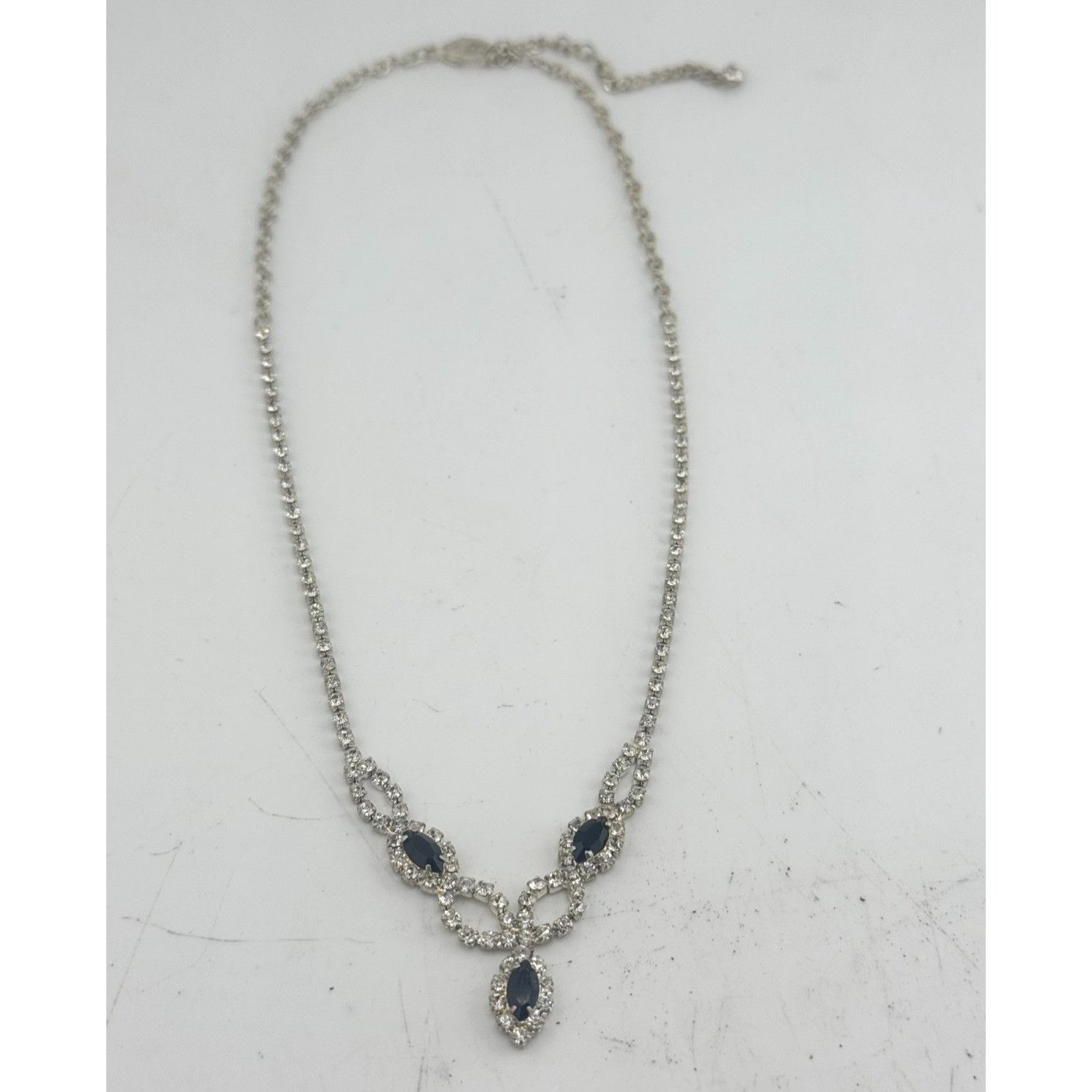 Vintage Vintage black rhinestone chain necklace Size ONE SIZE - 1 Thumbnail