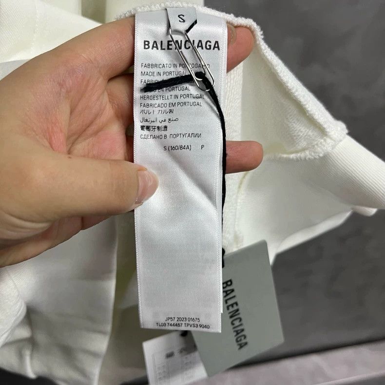 Balenciaga Balenciaga Letter and Number Printed Hooded Long Sleeve Sw Size US S / EU 44-46 / 1 - 4 Thumbnail