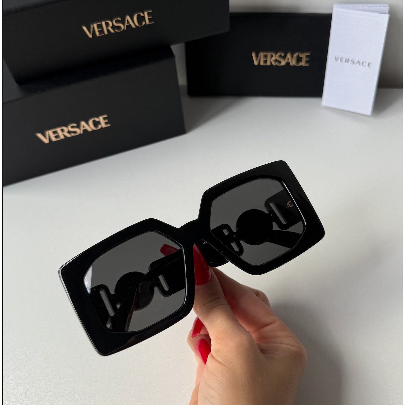 Versace 0VE4478U Sunglasses GB1/87 Black injected propionate Oversized Versace VE4480U Sunglasses | LensCrafters main image 3