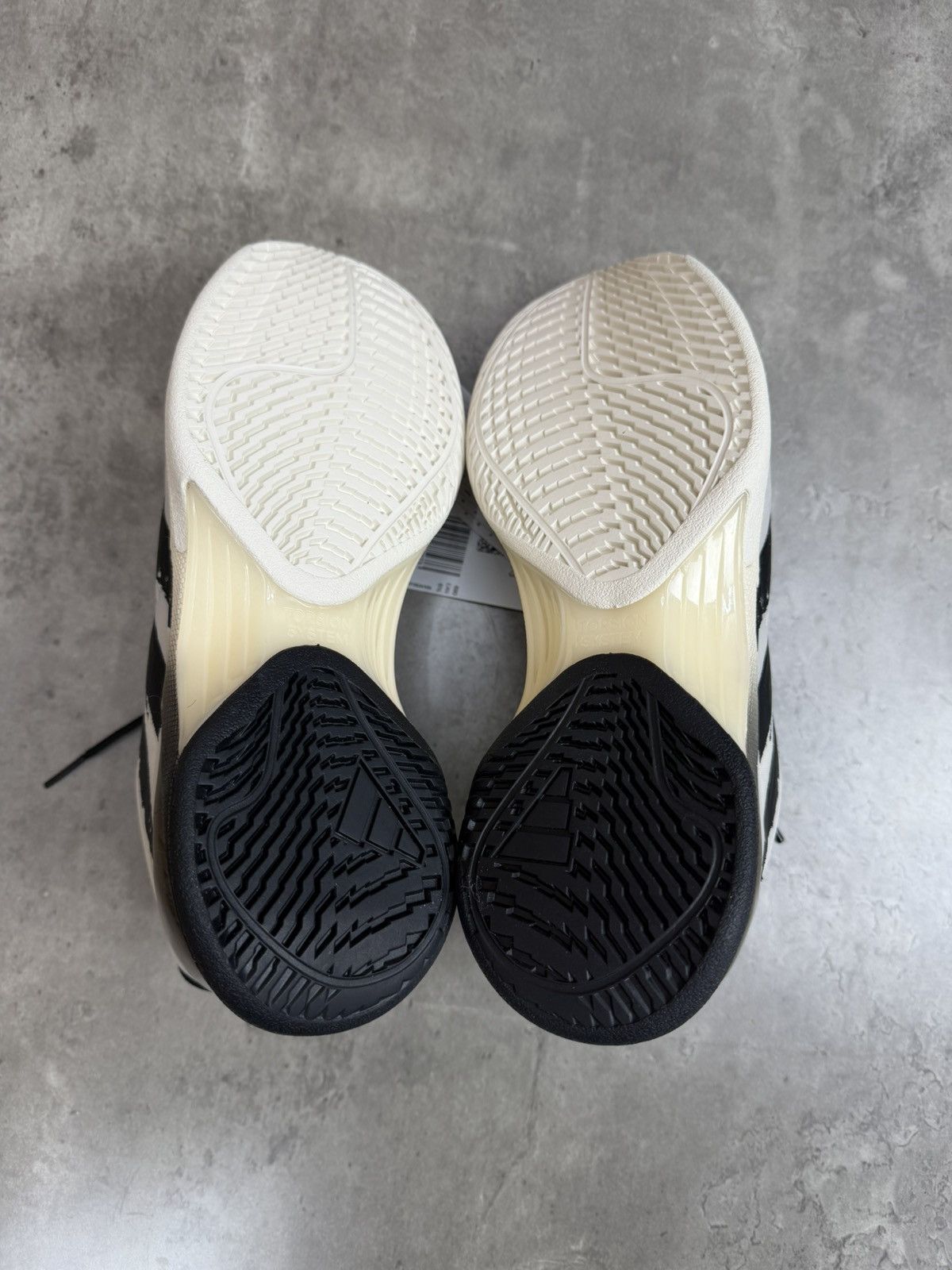Y-3 Adidas Y-3 Yohji Yamamoto Avacourt 2 Tennis Shoes Size 40 Size US 10 / IT 40 - 9 Thumbnail