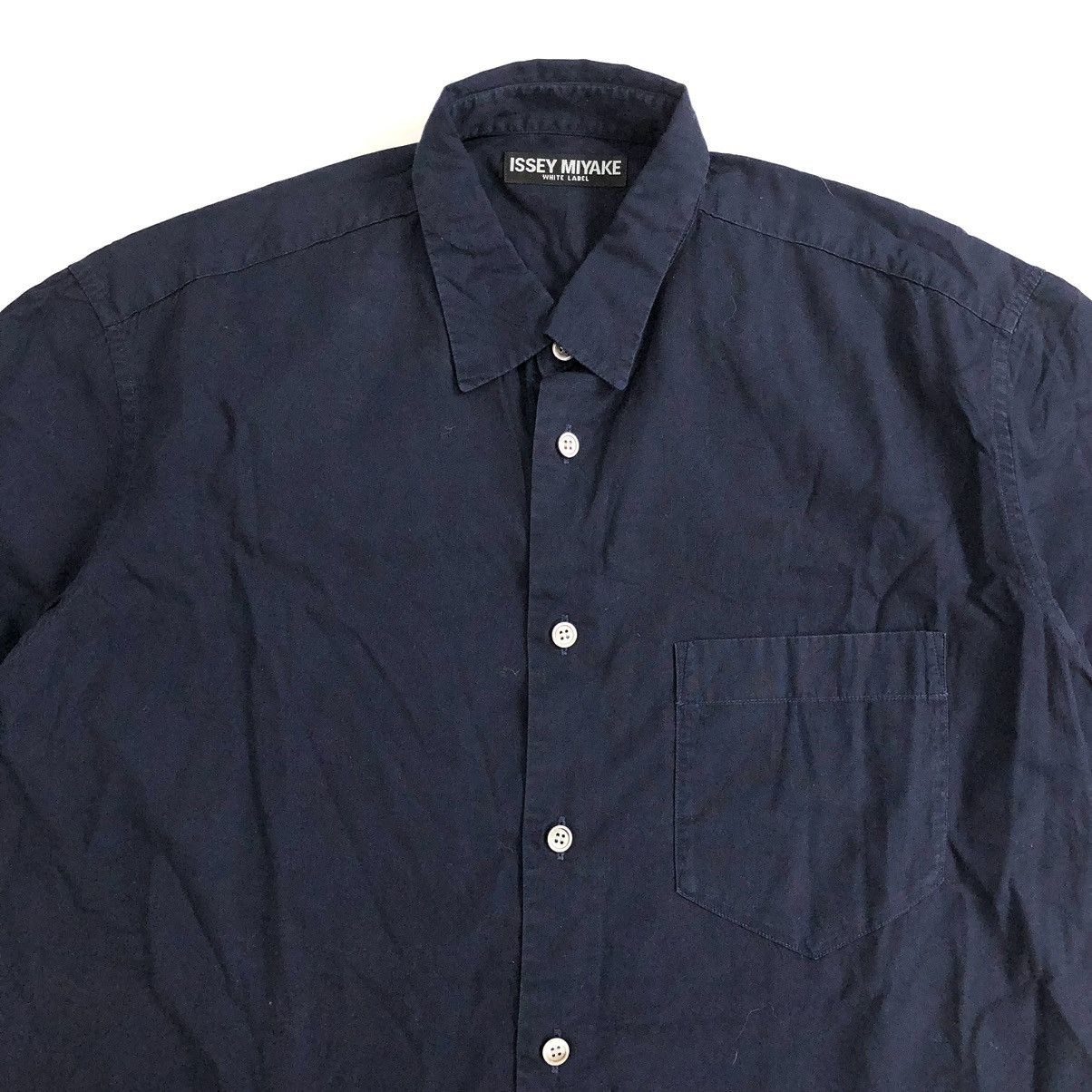 Issey Miyake Vintage Issey Miyake White Label Designer Navy Short Shirt Size US L / EU 52-54 / 3 - 3 Thumbnail