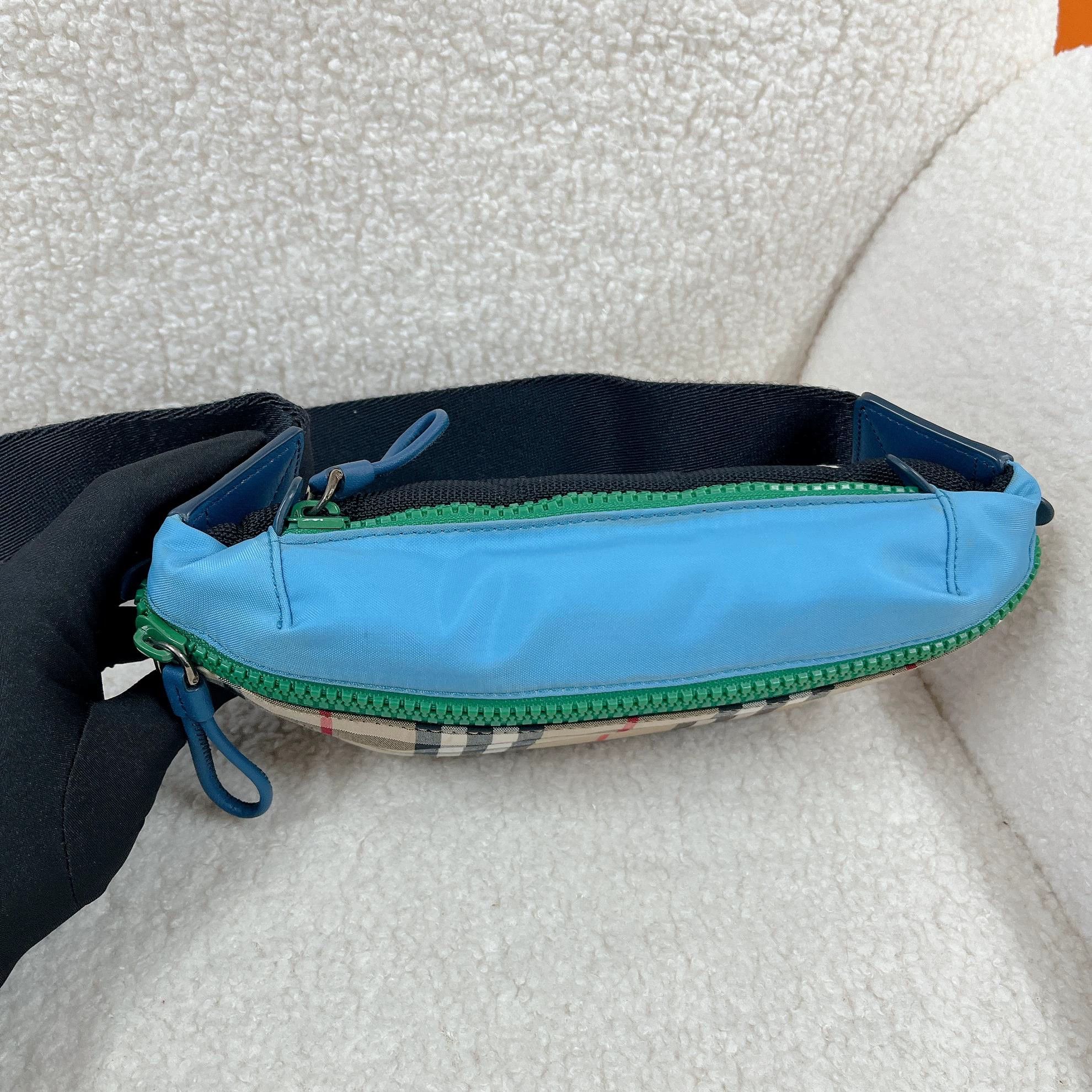 Burberry Burberry Pre-owned Check Waist Bag Size ONE SIZE - 6 Thumbnail