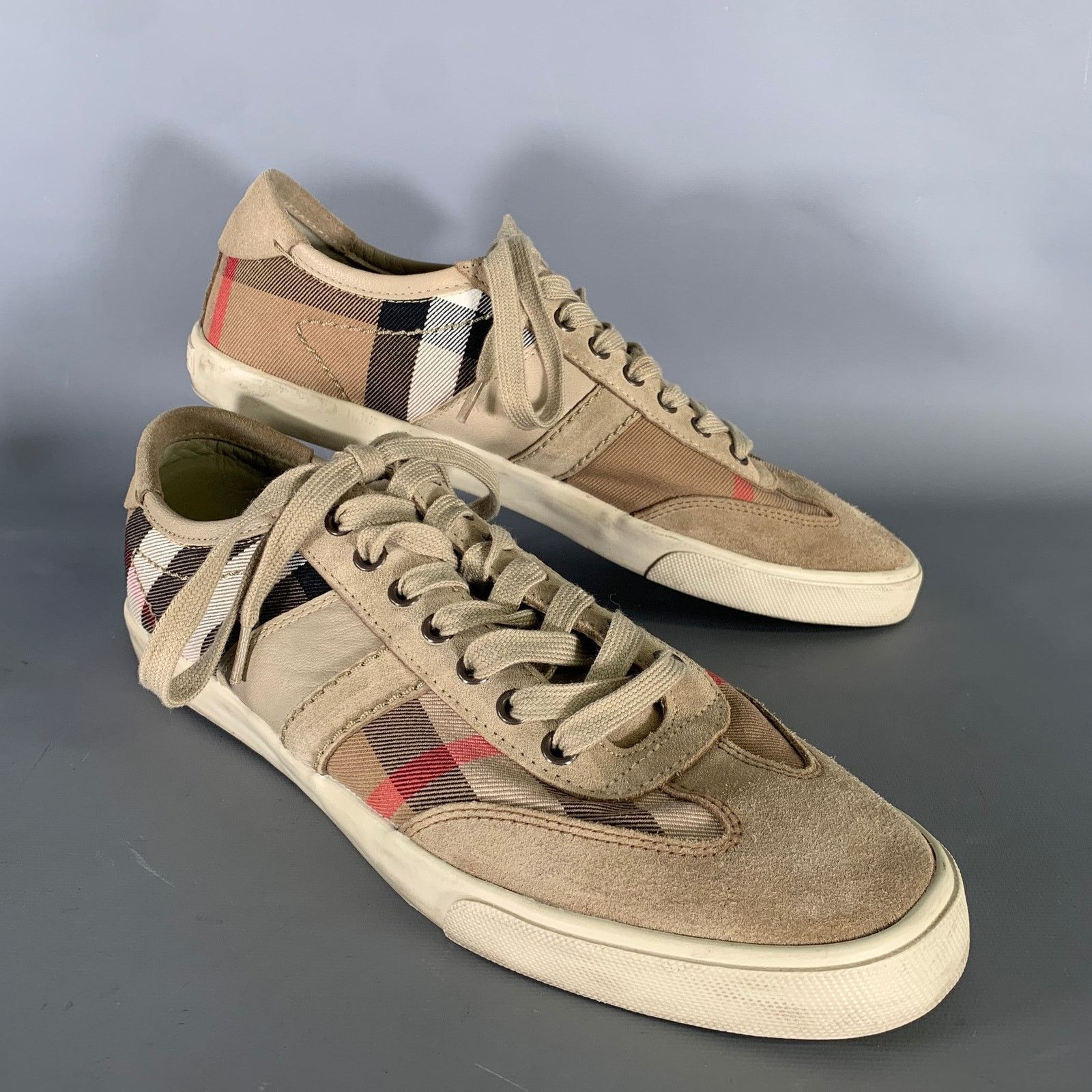 Burberry BURBERRY Size 10 Tan Brown Plaid Low Top Sneakers Size US 10 / EU 43 - 1 Thumbnail