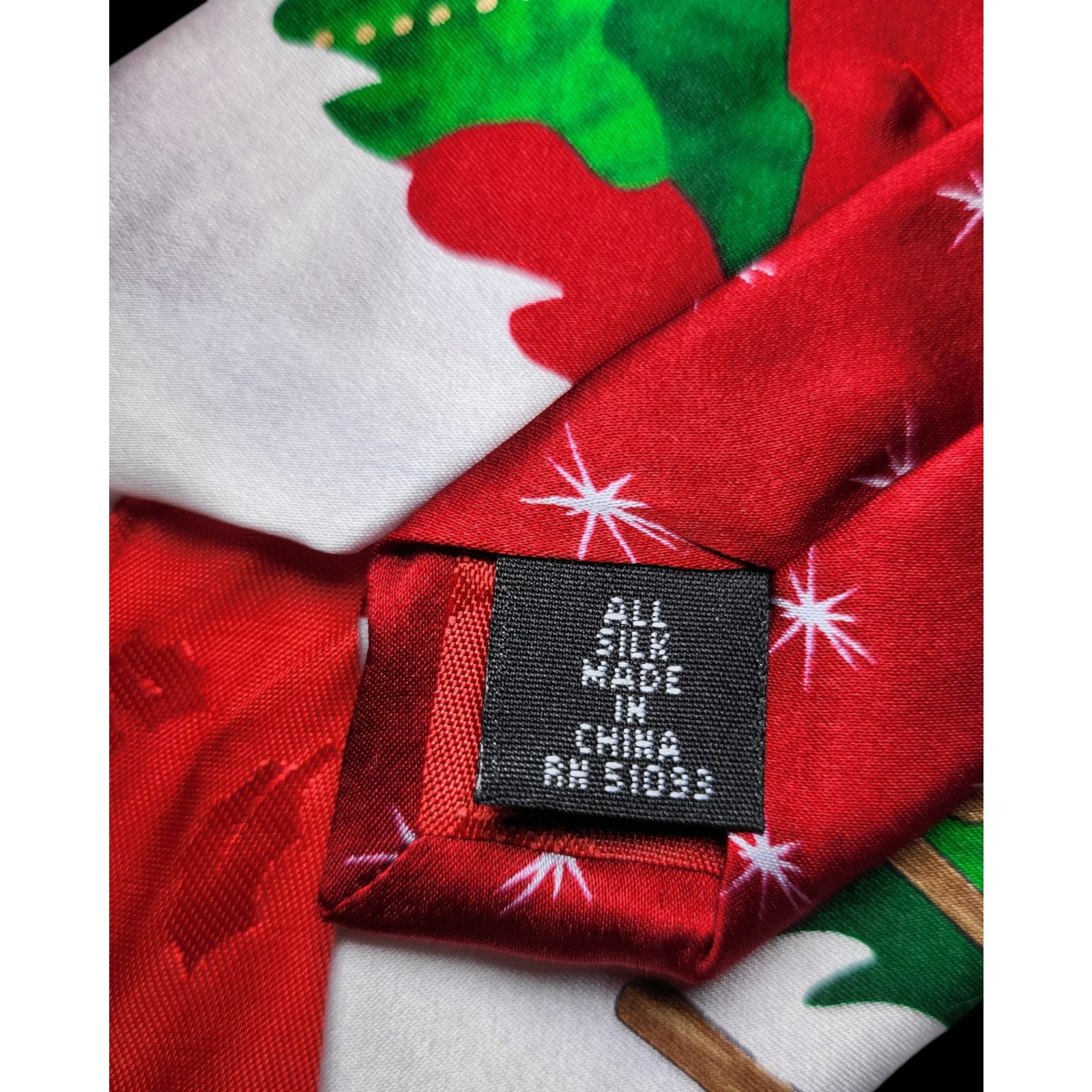 Other NWT Holiday Traditions 100% Silk Santa Sleigh Reindeer Tie Size ONE SIZE - 4 Thumbnail