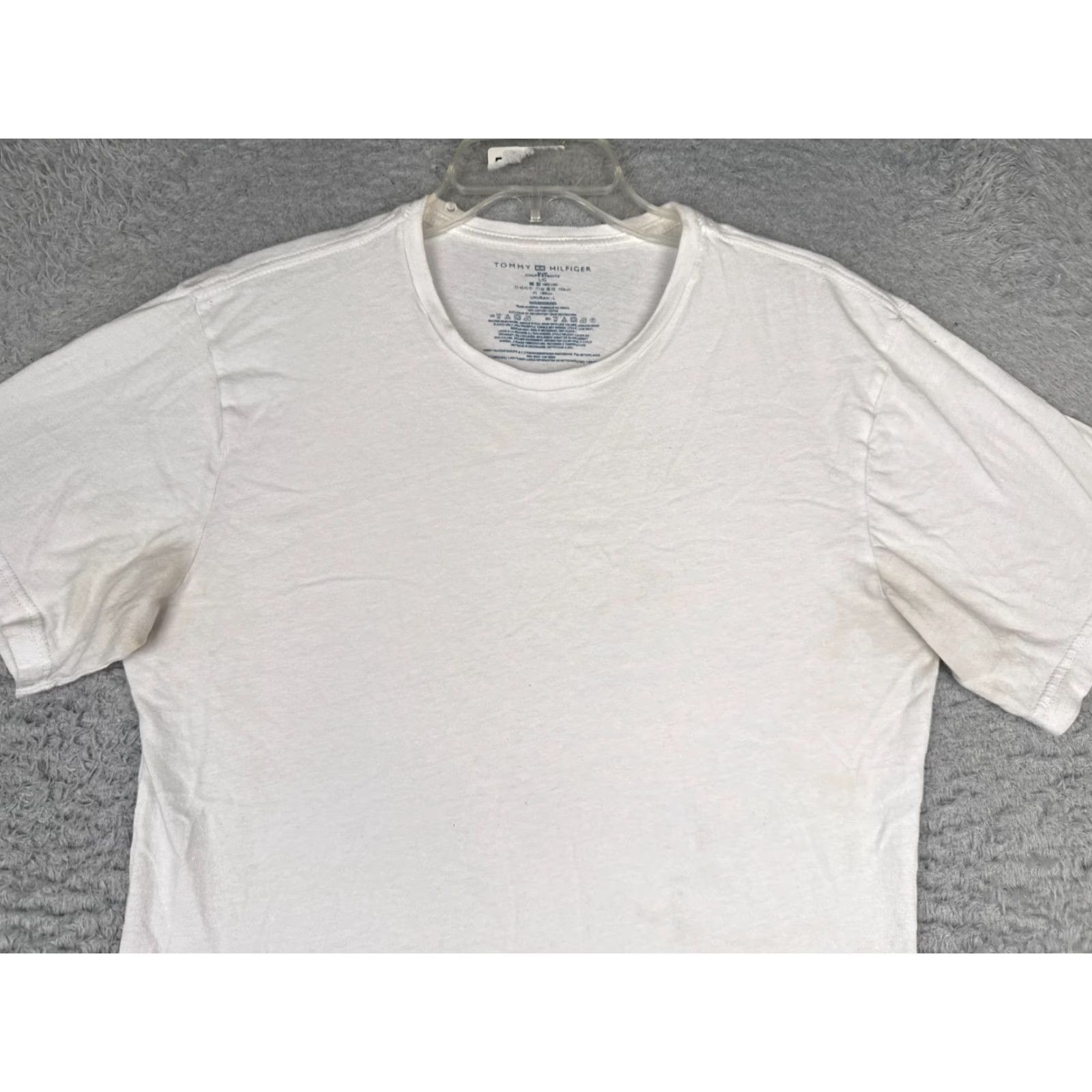 Tommy Hilfiger Tommy Hilfiger Shirt Adult Large White Crew Neck 100% Cotton Short Sleeve Size US L / EU 52-54 / 3 - 4 Thumbnail