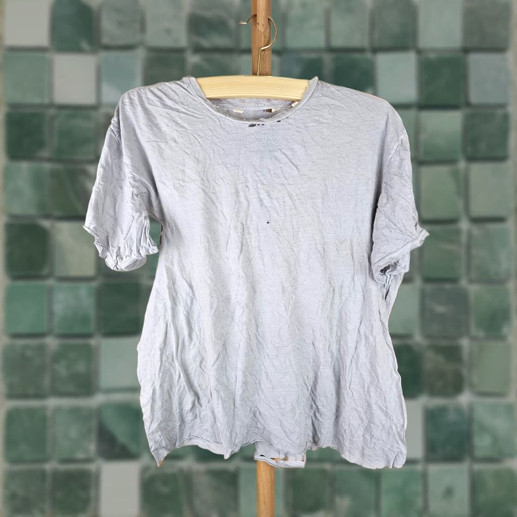 Vintage VINTAGE UNBRANDED DISTRESEED WORN FADED GRUNGE TRASHED T-SHIRT SZ LARGE Size US L / EU 52-54 / 3 - 1 Thumbnail