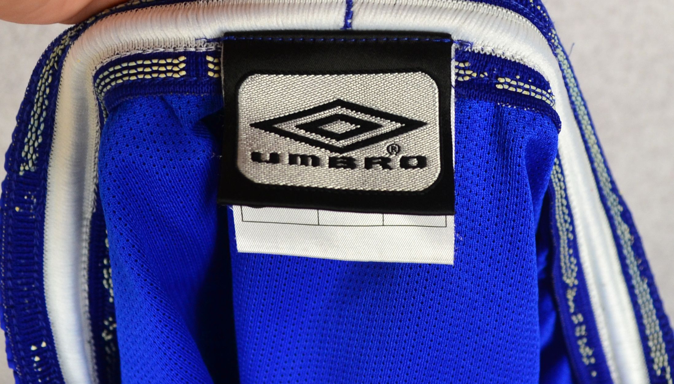 Vintage Vintage 90's Umbro Chelsea Football Shorts Size US 34 / EU 50 - 5 Thumbnail