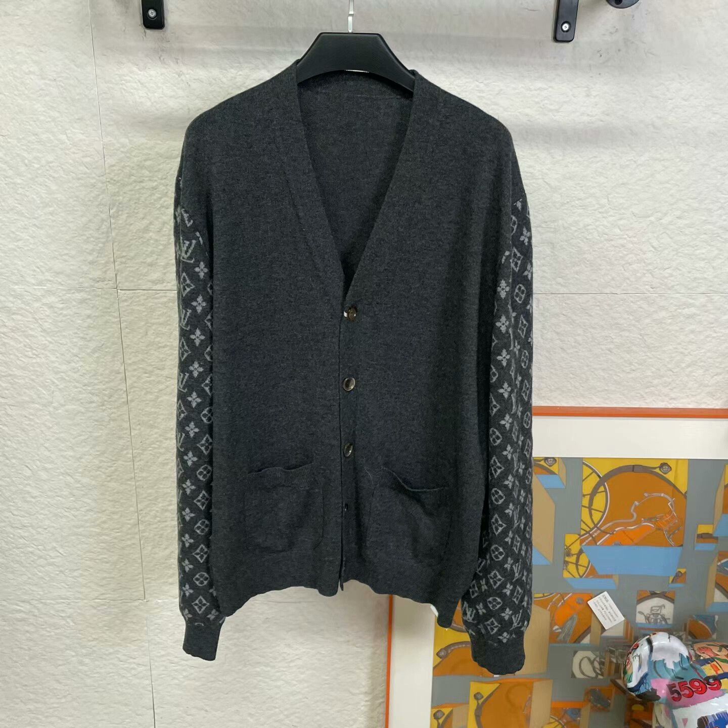 Louis Vuitton Louis Vuitton Monogram Sleeve Knit Cardigan XL Size US XL / EU 56 / 4 - 1 Thumbnail