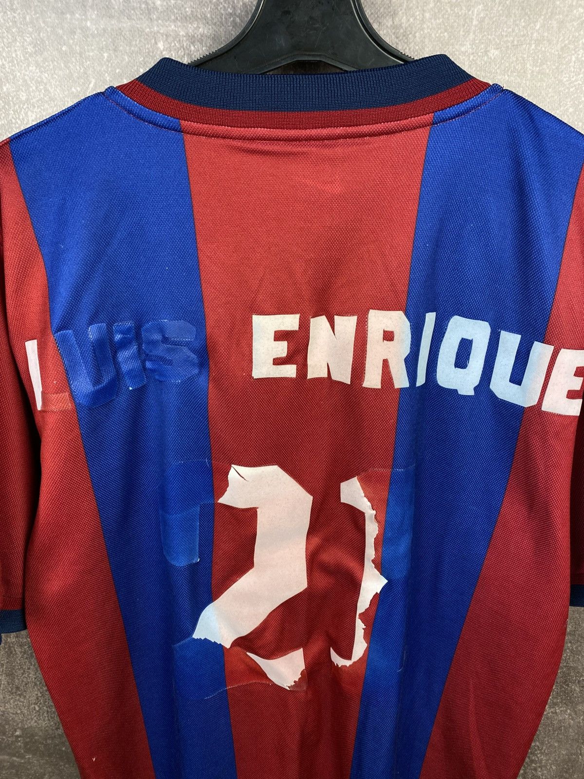 Nike NIKE BARCELONA CENTENARY HOME #21 Luis Enrique Size US S / EU 44-46 / 1 - 3 Thumbnail