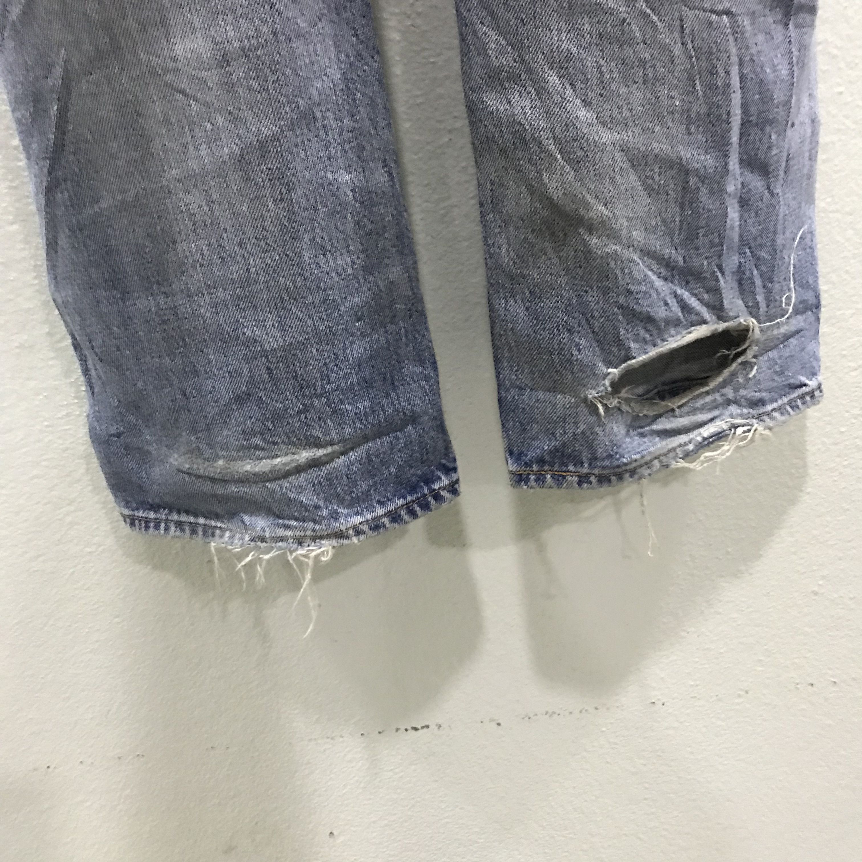 Levi's Vintage Y2K Levi’s 501 Stonewash Blue Jeans Straight Leg Size US 35 - 12 Thumbnail