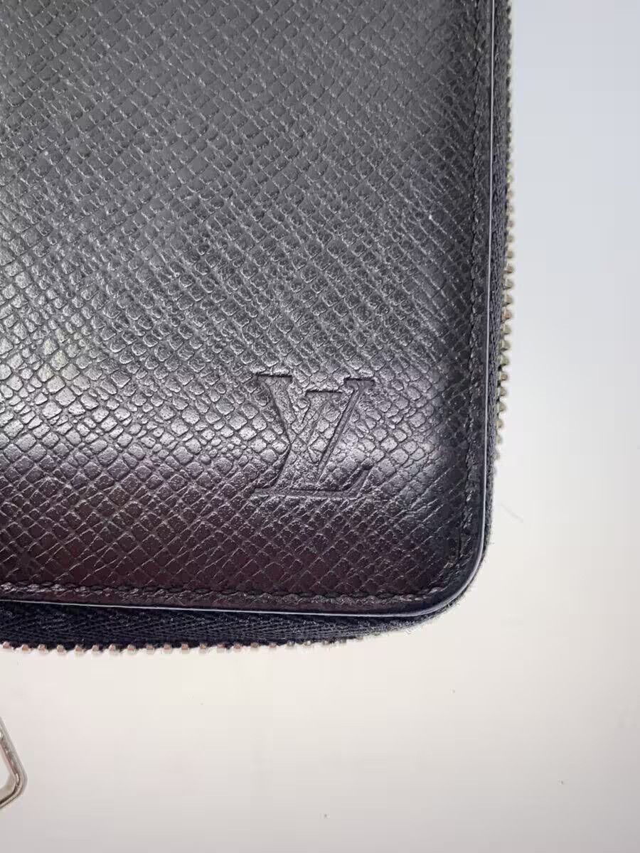 Louis Vuitton Louis Vuitton Taiga Zippy Coin Purse Cowhide Plain Black Size ONE SIZE - 3 Thumbnail