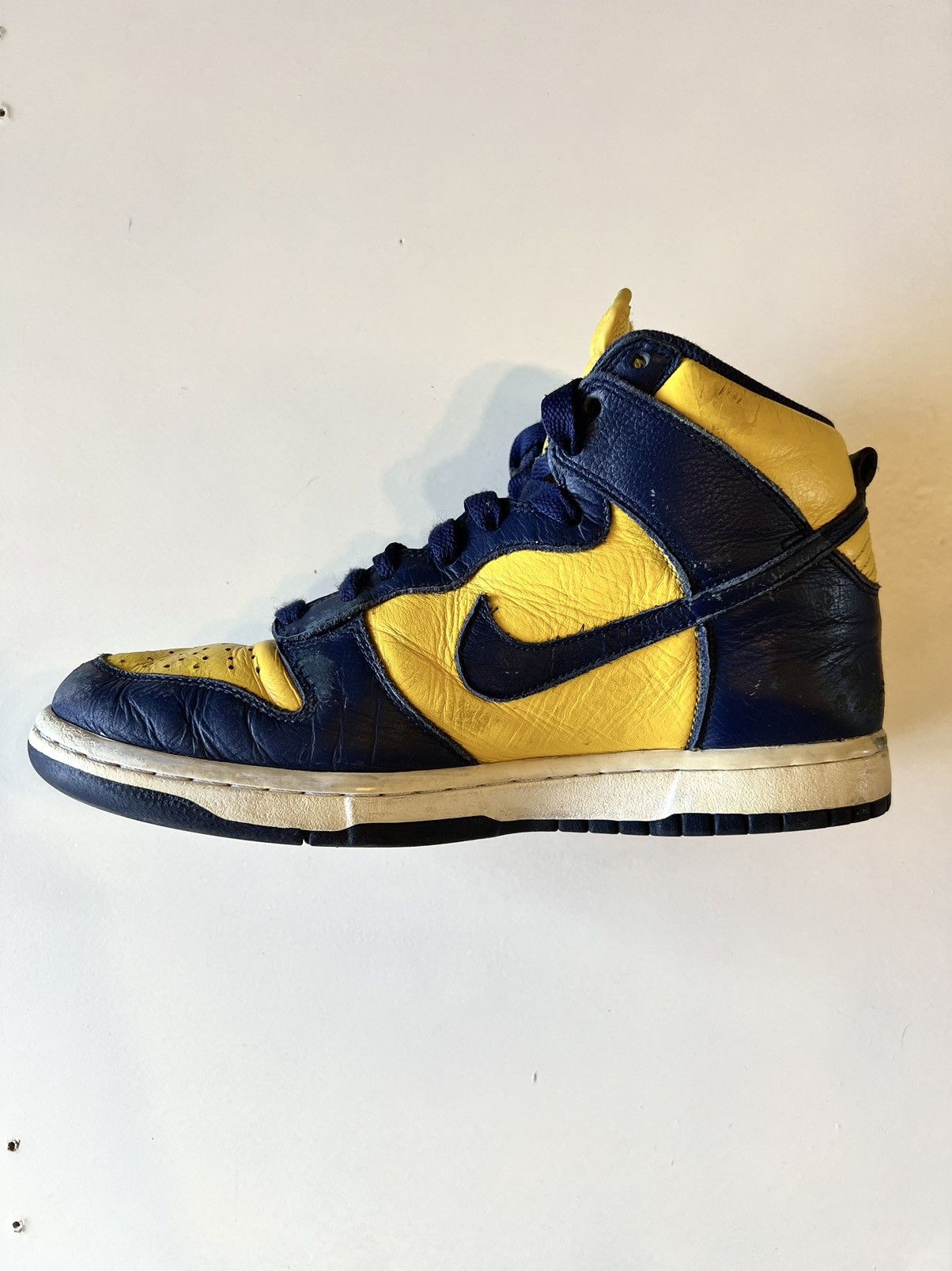 Nike Nike Dunk High Michigan Size US 7 / EU 40 - 3 Thumbnail